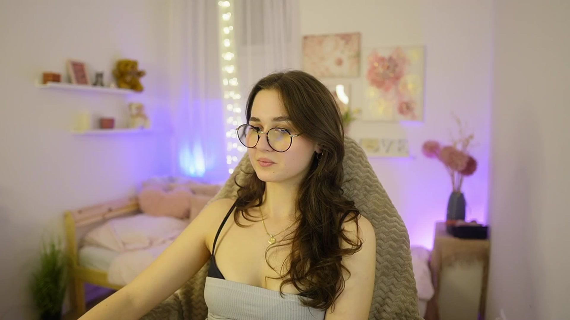 Gallery image thumbnail from Anita_Grey_'s myfreecams stream on, 02/24/2026, 20:28 image 6 of 20