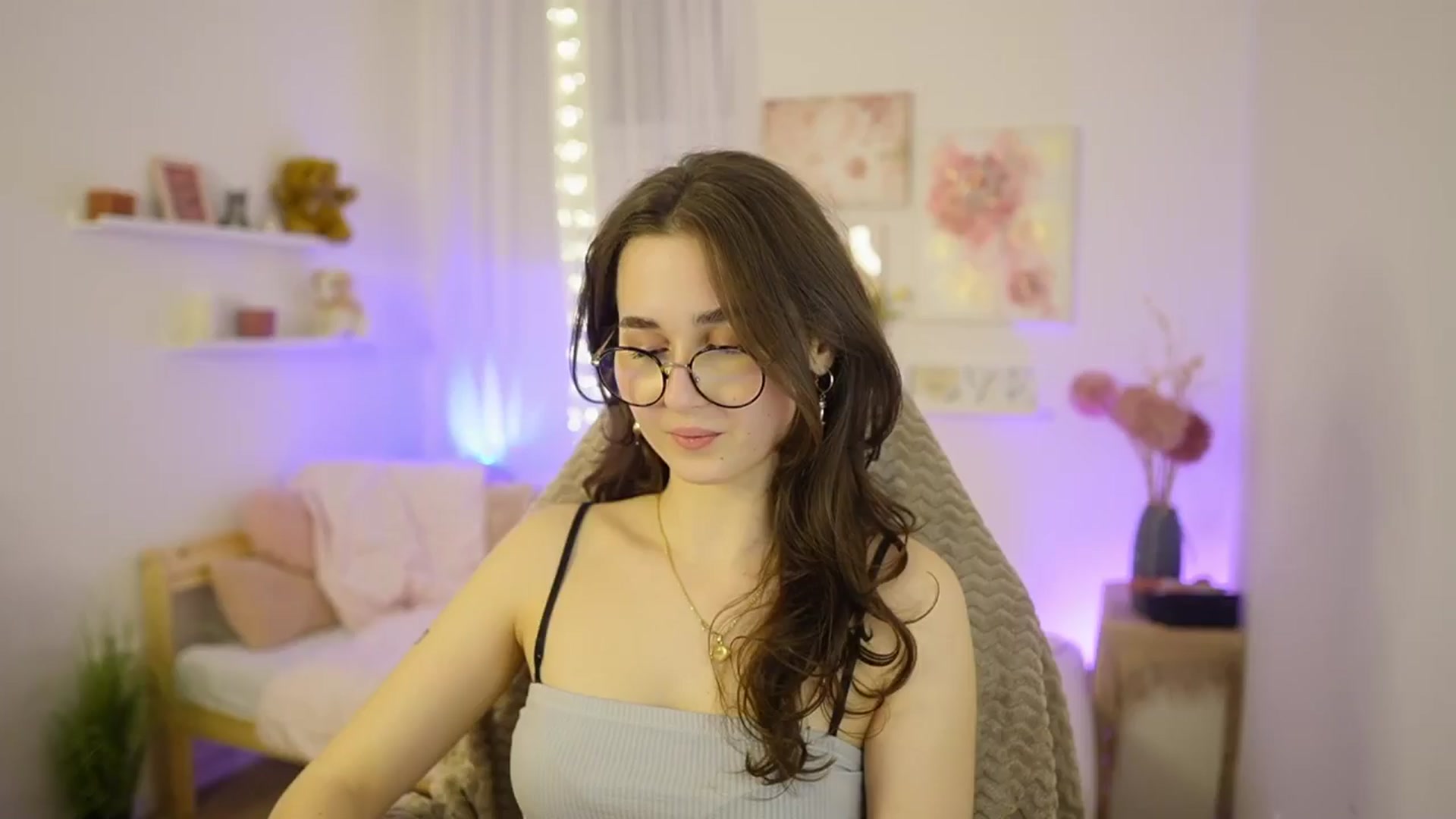 Gallery image thumbnail from Anita_Grey_'s myfreecams stream on, 02/24/2026, 21:55 image 4 of 20