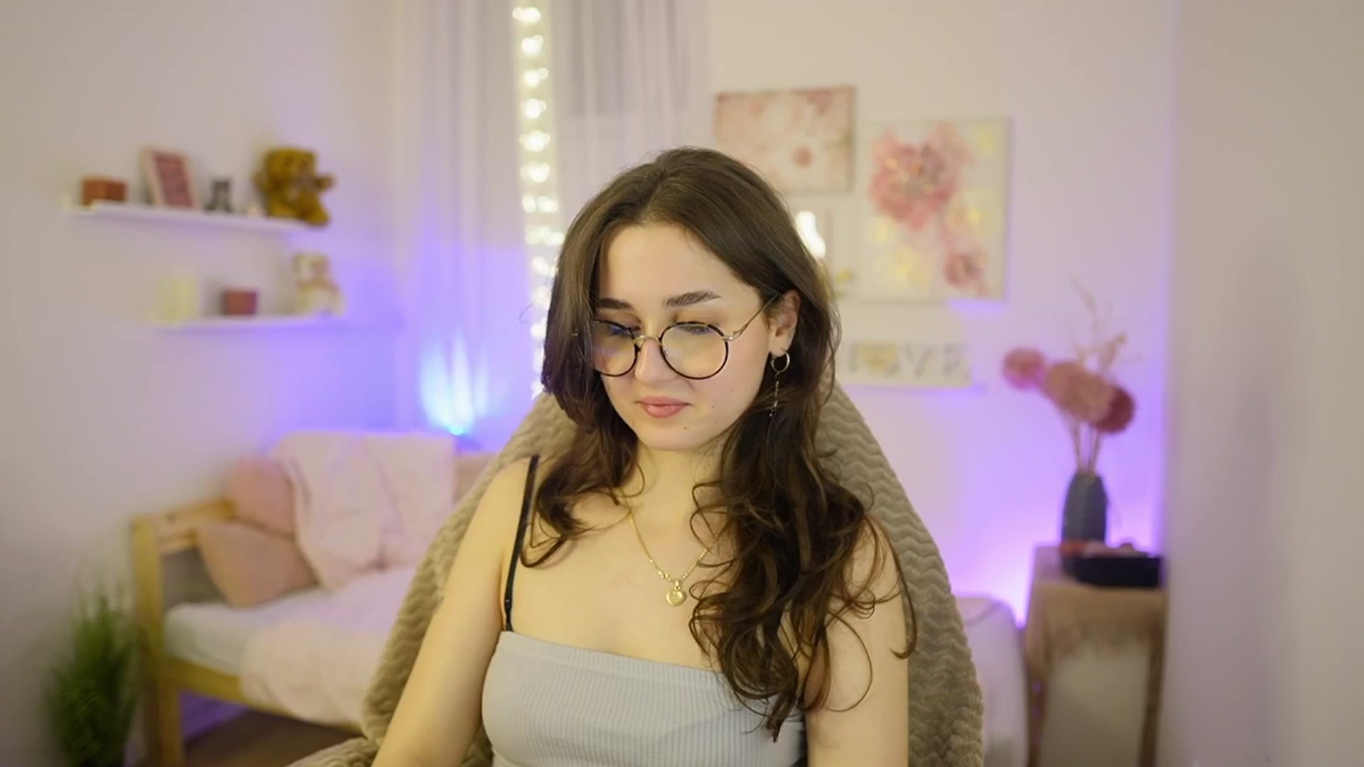 Gallery image thumbnail from Anita_Grey_'s myfreecams stream on, 02/24/2026, 22:12 image 2 of 20