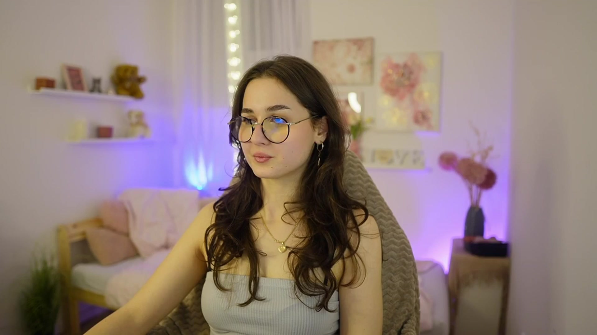 Gallery image thumbnail from Anita_Grey_'s myfreecams stream on, 02/24/2026, 22:12 image 13 of 20