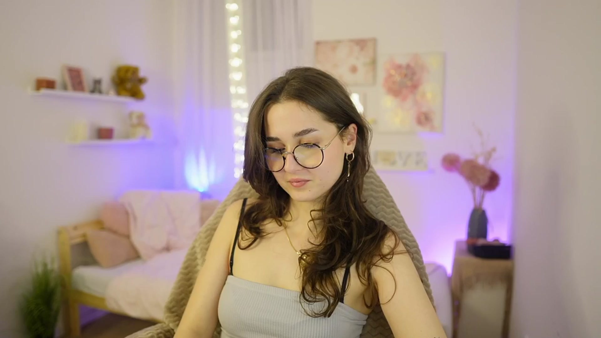 Gallery image thumbnail from Anita_Grey_'s myfreecams stream on, 02/24/2026, 22:12 image 5 of 20