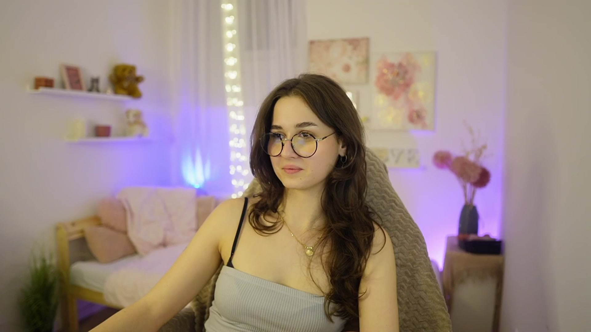 Gallery image thumbnail from Anita_Grey_'s myfreecams stream on, 02/25/2026, 24:46 image 14 of 20