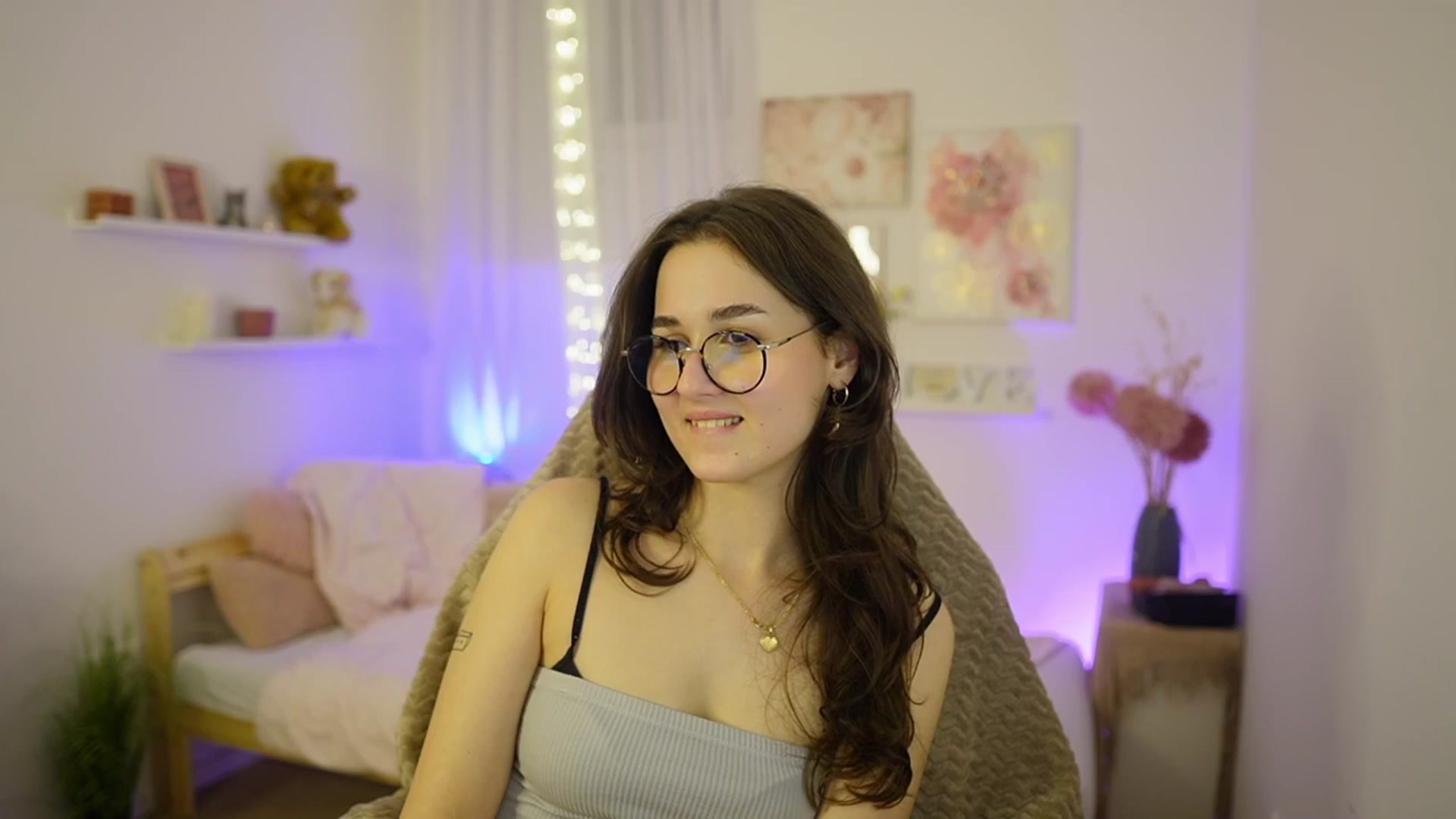 Gallery image thumbnail from Anita_Grey_'s myfreecams stream on, 02/25/2026, 24:46 image 9 of 20