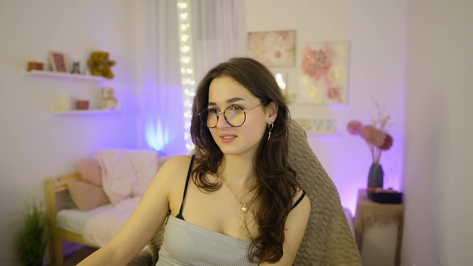 Gallery image thumbnail from Anita_Grey_'s myfreecams stream on, 02/25/2026, 24:46 image 7 of 20
