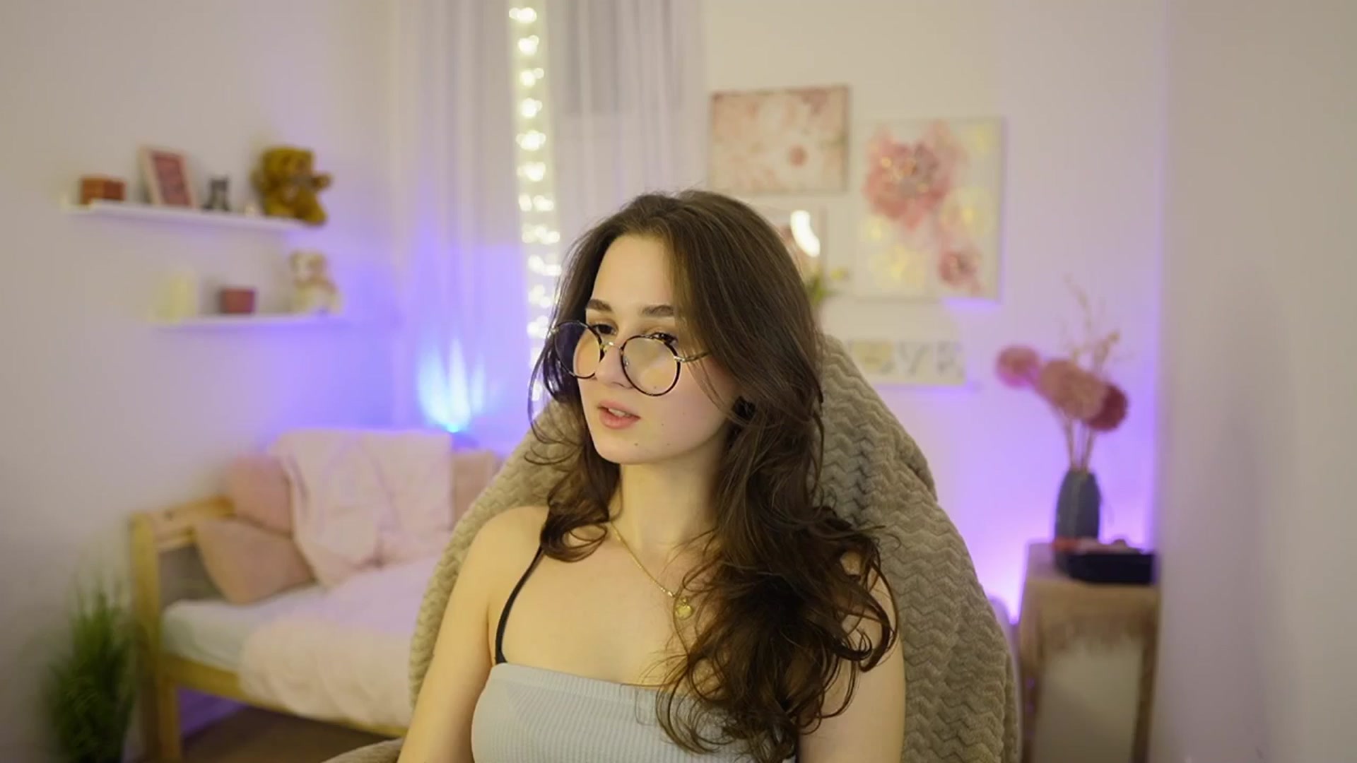 Gallery image thumbnail from Anita_Grey_'s myfreecams stream on, 02/25/2026, 24:46 image 1 of 20