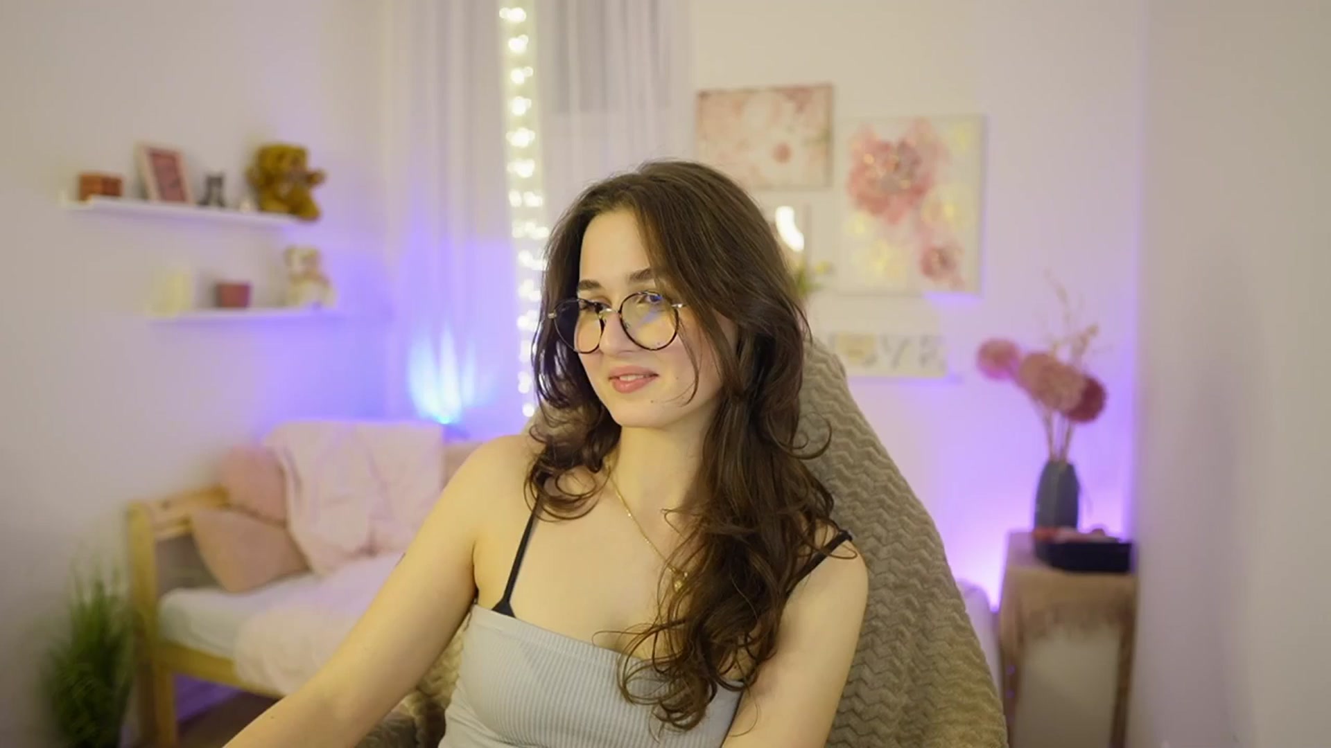 Gallery image thumbnail from Anita_Grey_'s myfreecams stream on, 02/25/2026, 24:46 image 4 of 20