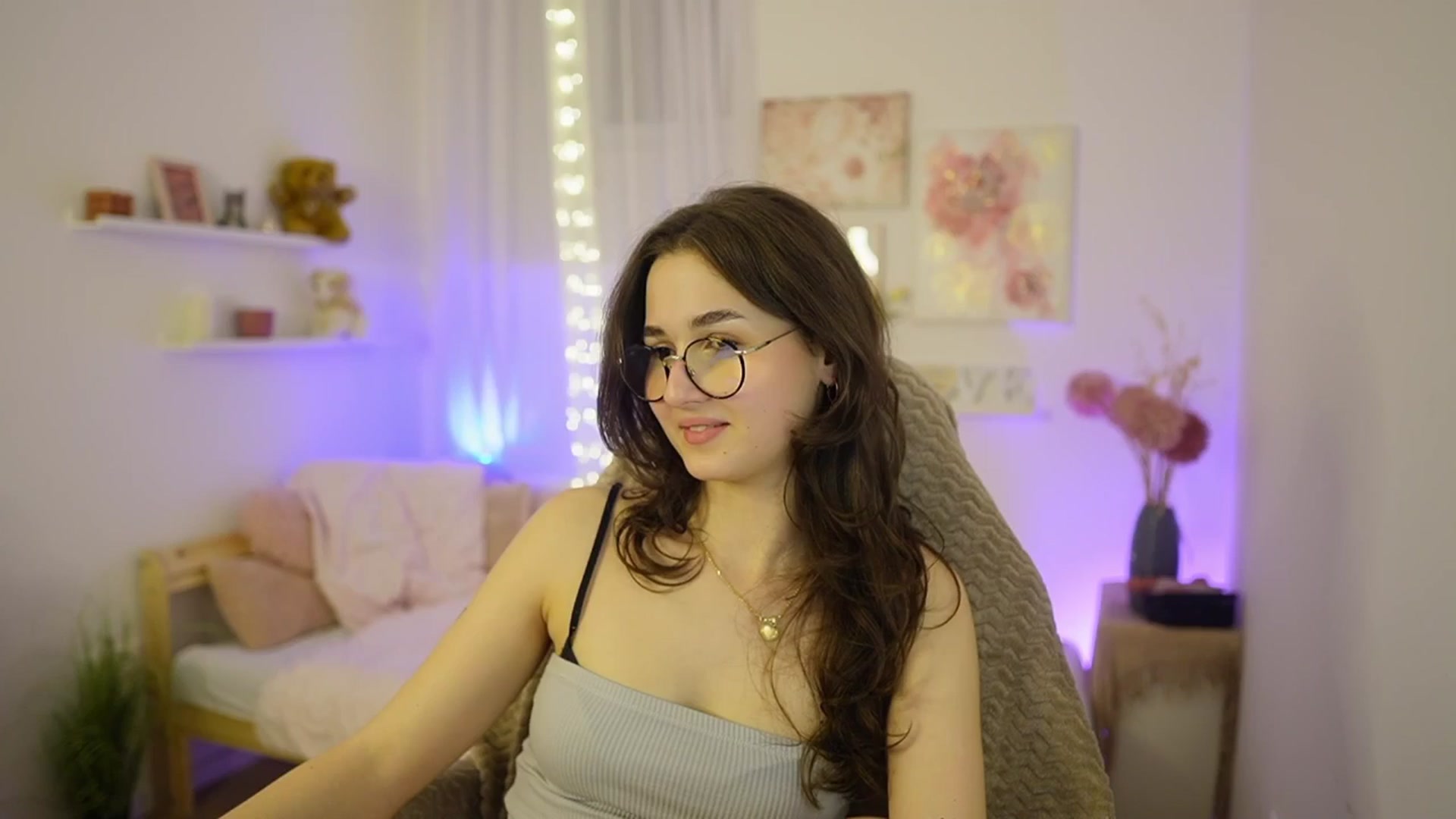Gallery image thumbnail from Anita_Grey_'s myfreecams stream on, 02/25/2026, 24:46 image 13 of 20
