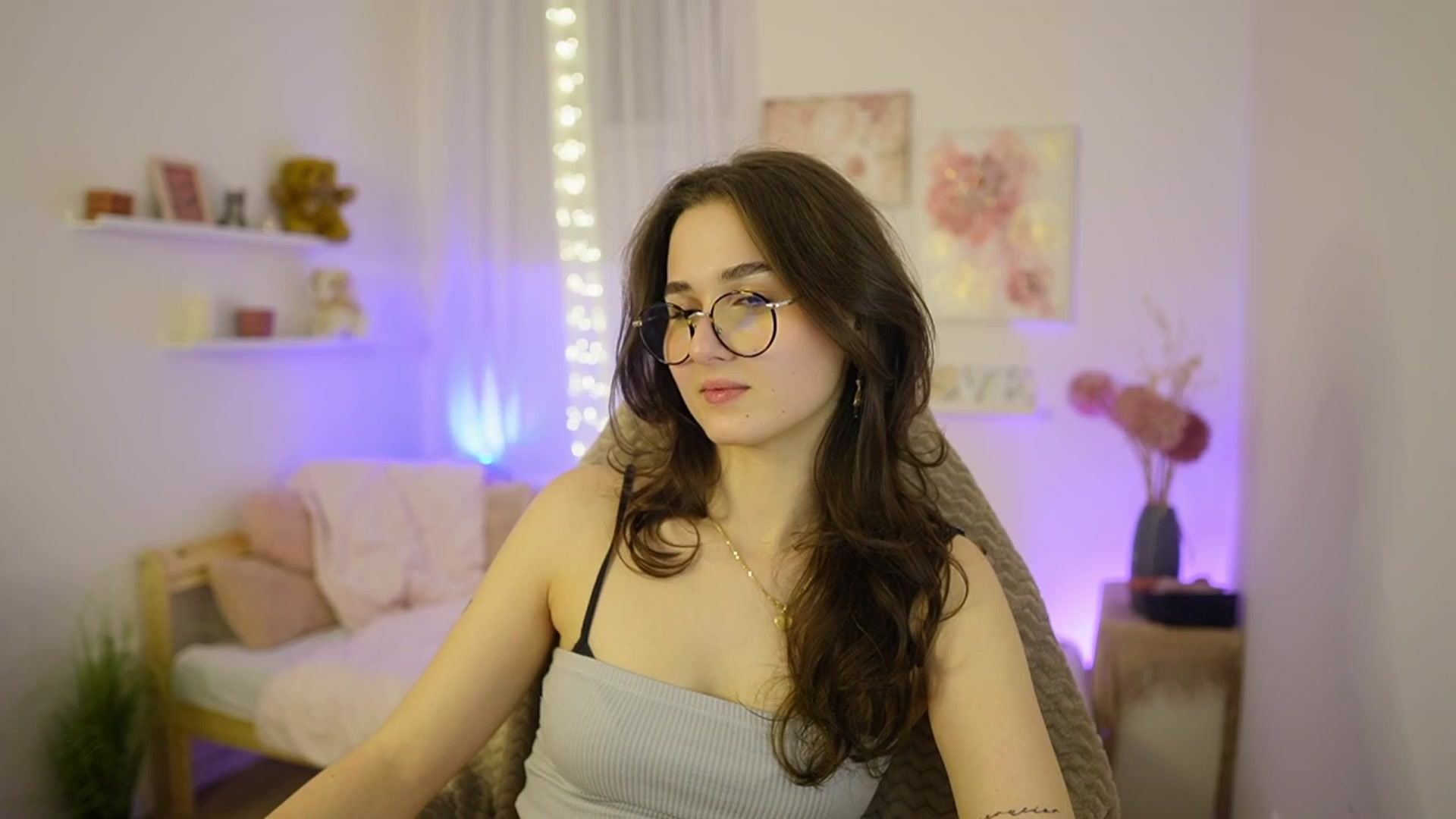 Gallery image thumbnail from Anita_Grey_'s myfreecams stream on, 02/25/2026, 24:46 image 2 of 20