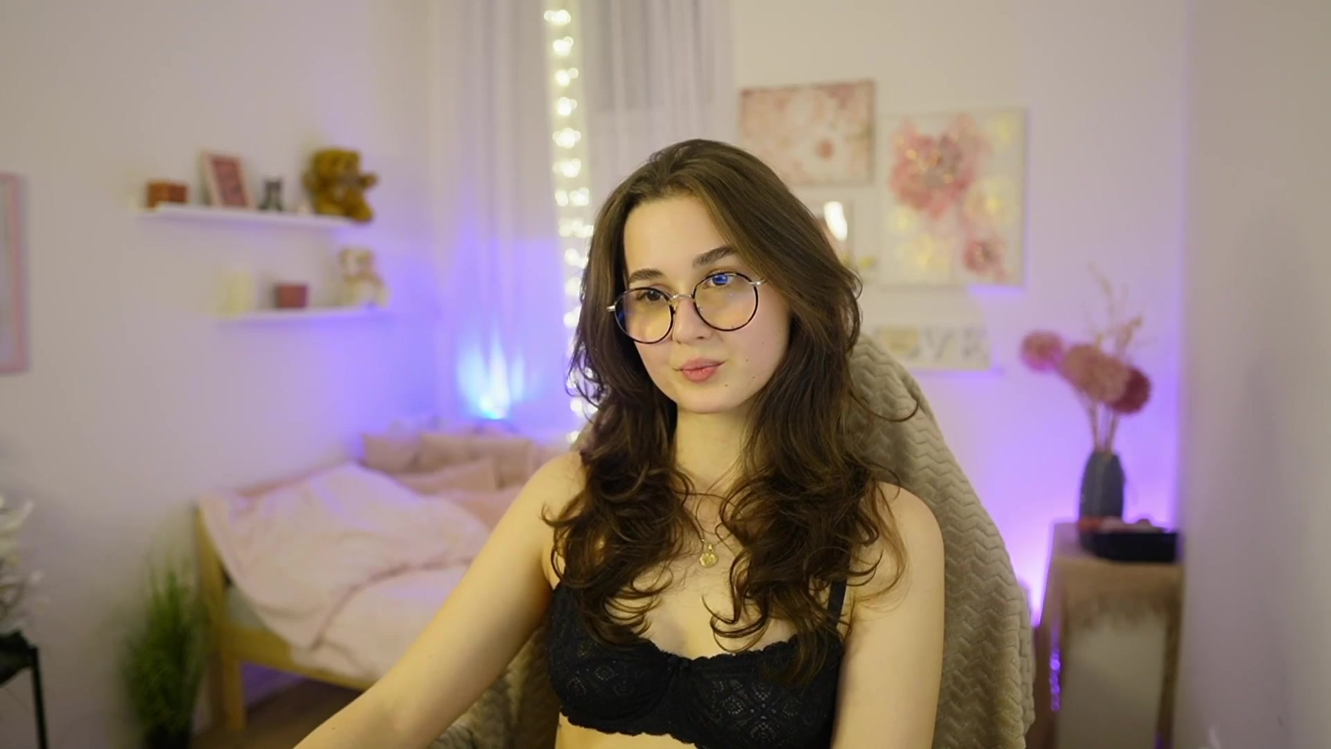 Gallery image thumbnail from Anita_Grey_'s myfreecams stream on, 02/25/2026, 21:17 image 12 of 20