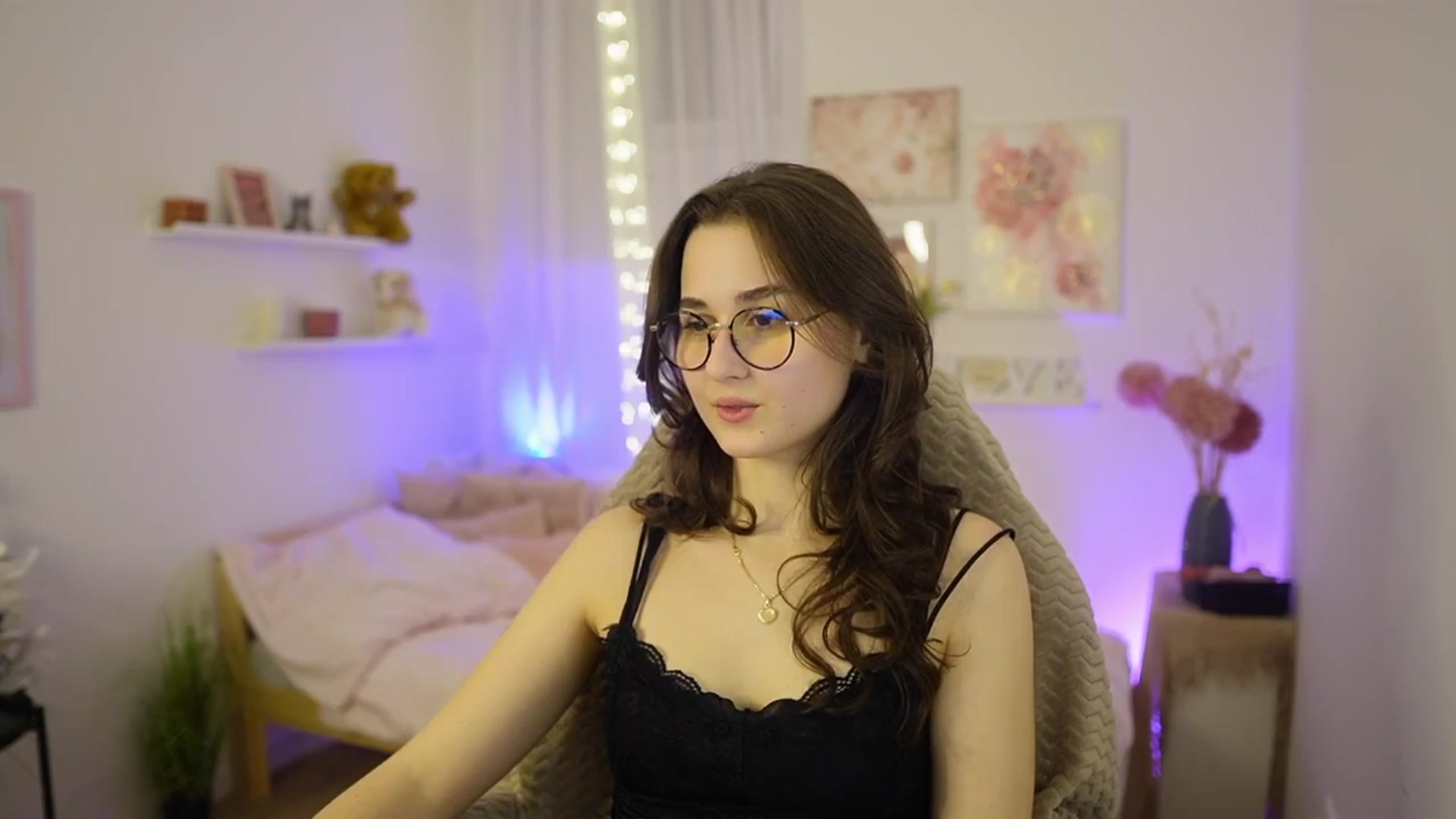 Gallery image thumbnail from Anita_Grey_'s myfreecams stream on, 02/25/2026, 21:17 image 7 of 20