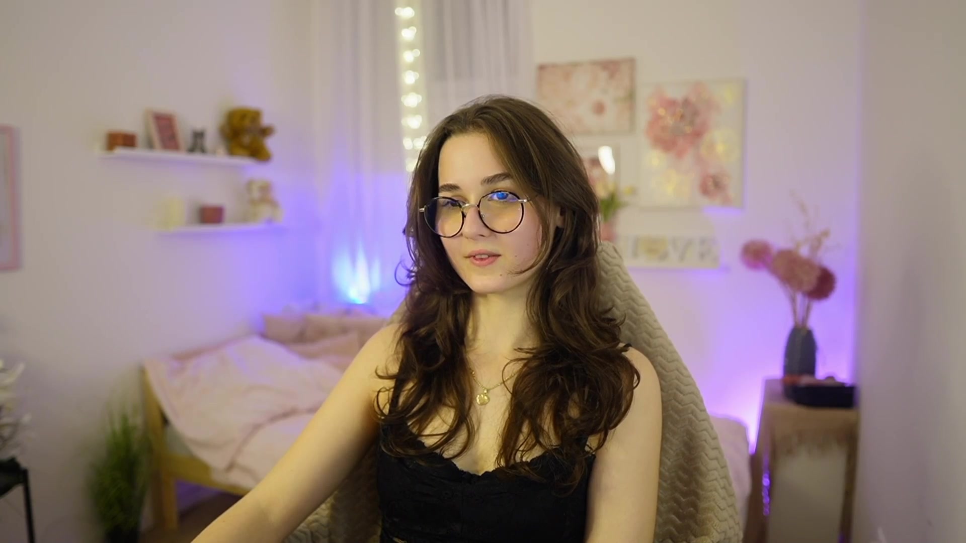 Gallery image thumbnail from Anita_Grey_'s myfreecams stream on, 02/25/2026, 21:17 image 17 of 20