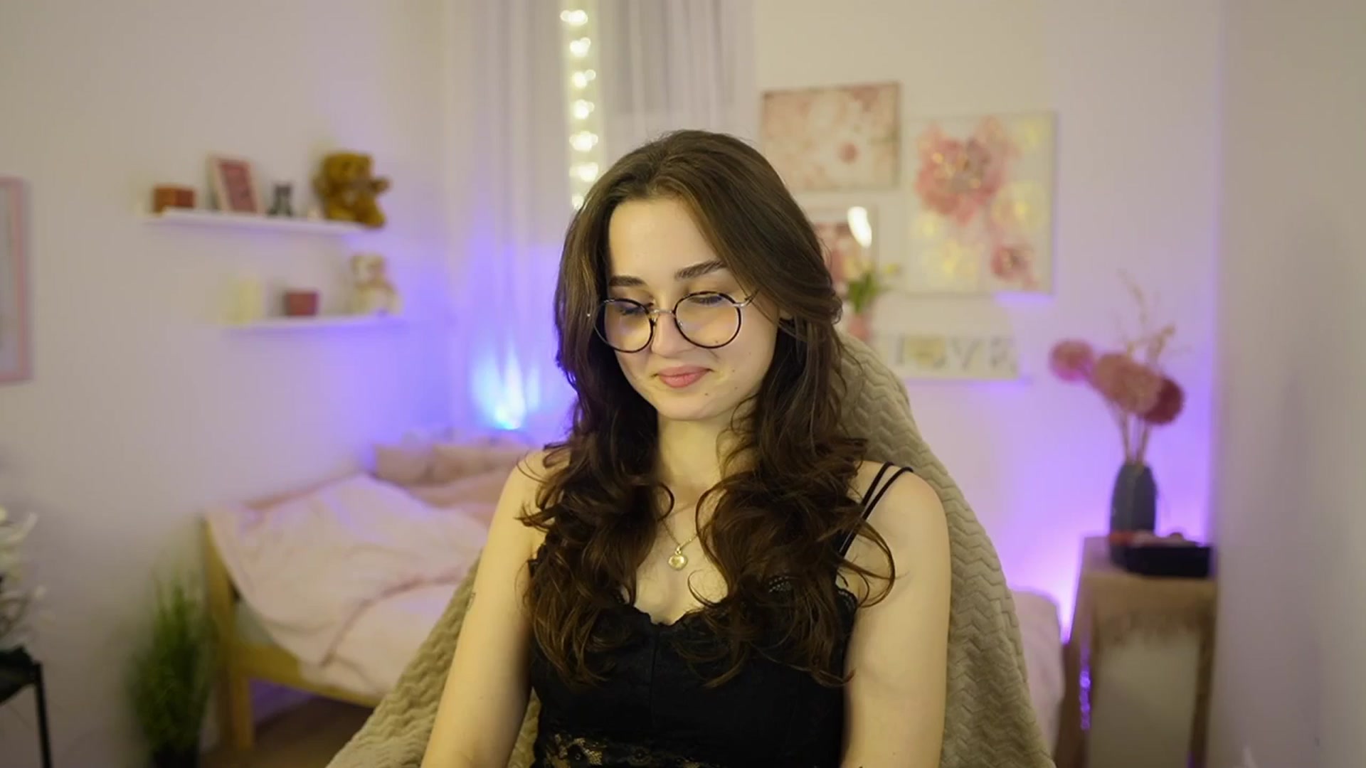 Gallery image thumbnail from Anita_Grey_'s myfreecams stream on, 02/25/2026, 21:17 image 1 of 20