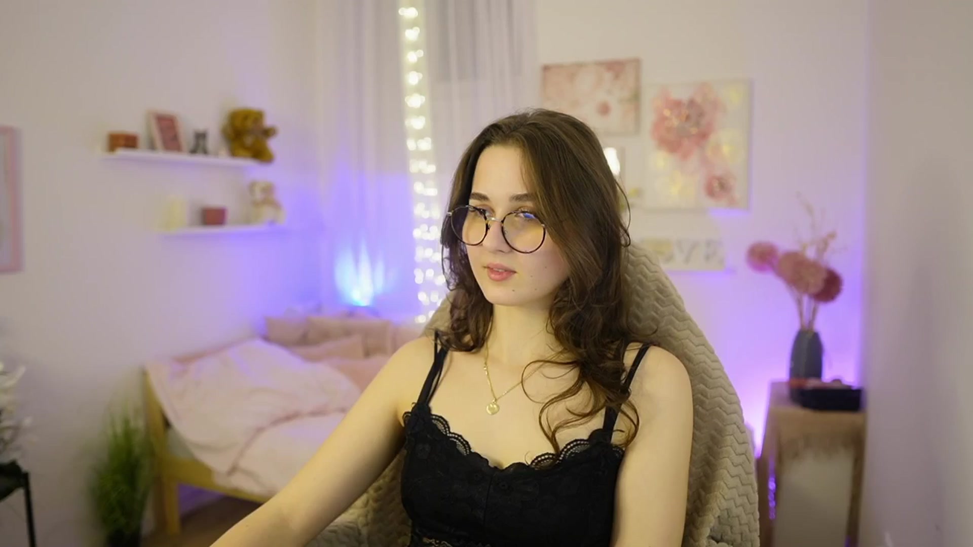 Gallery image thumbnail from Anita_Grey_'s myfreecams stream on, 02/25/2026, 21:17 image 5 of 20