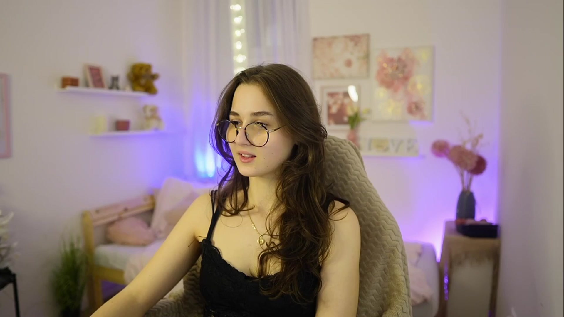 Gallery image thumbnail from Anita_Grey_'s myfreecams stream on, 02/25/2026, 23:34 image 16 of 20