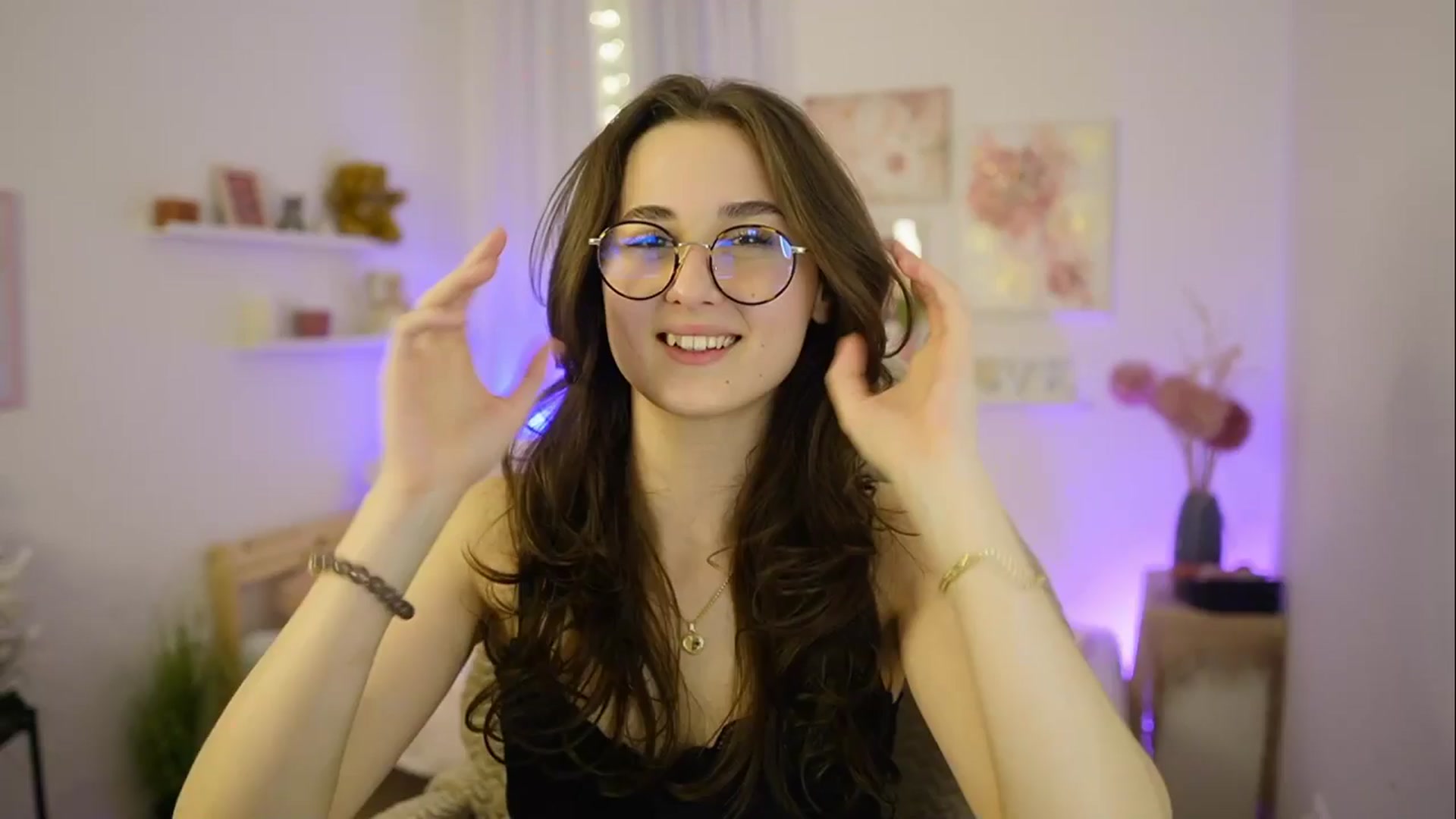 Gallery image thumbnail from Anita_Grey_'s myfreecams stream on, 02/25/2026, 23:34 image 14 of 20