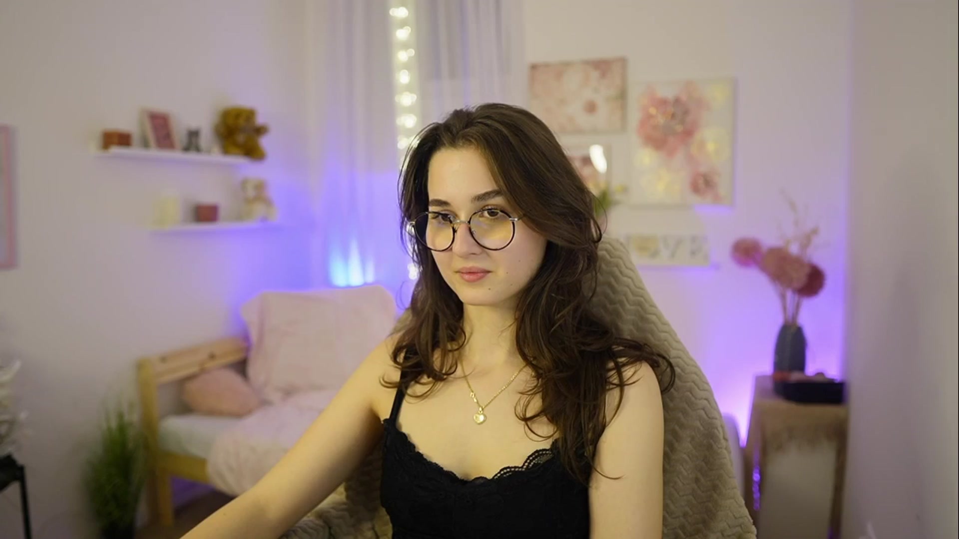 Gallery image thumbnail from Anita_Grey_'s myfreecams stream on, 02/25/2026, 23:34 image 13 of 20