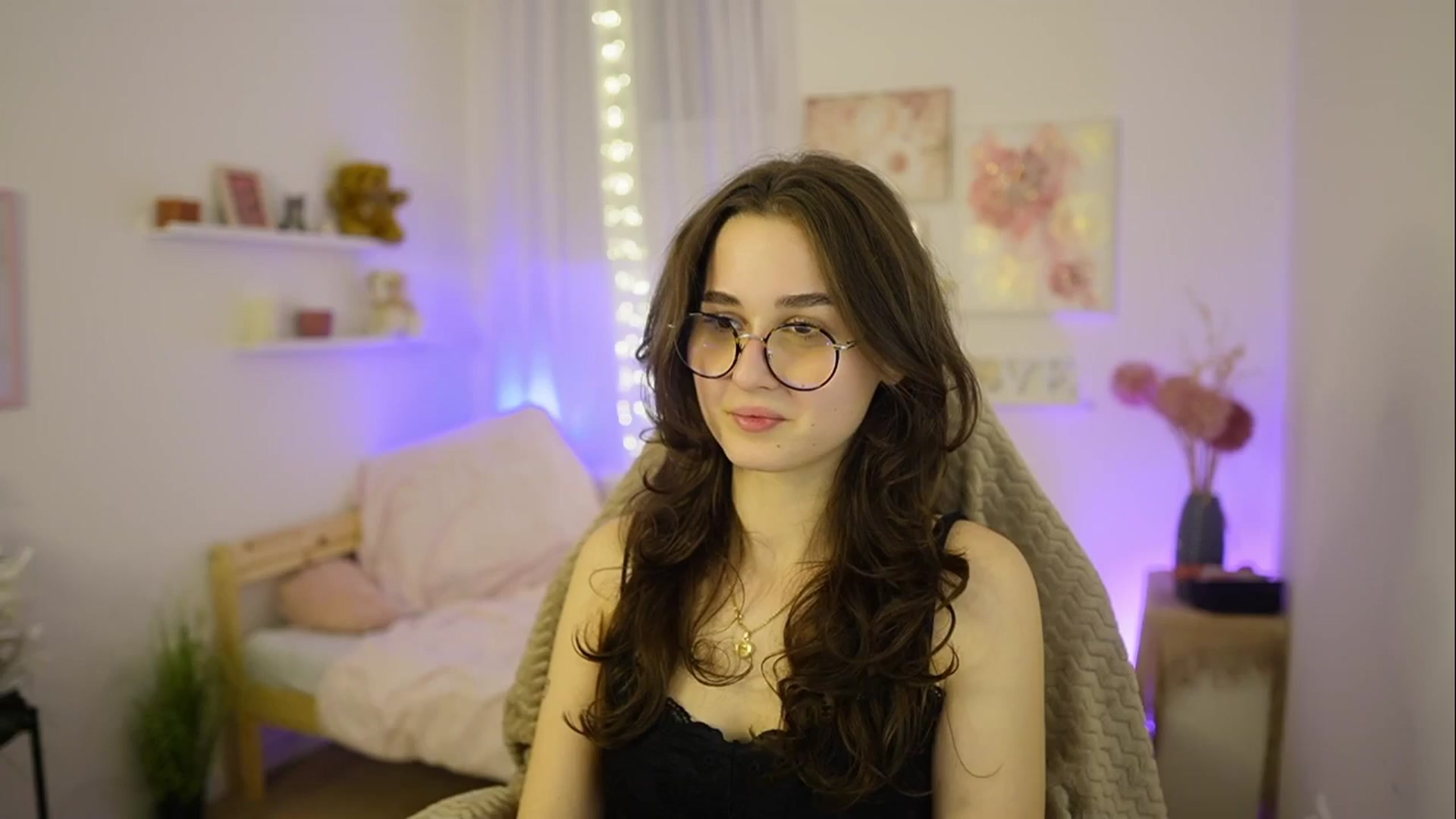 Gallery image thumbnail from Anita_Grey_'s myfreecams stream on, 02/25/2026, 23:34 image 3 of 20