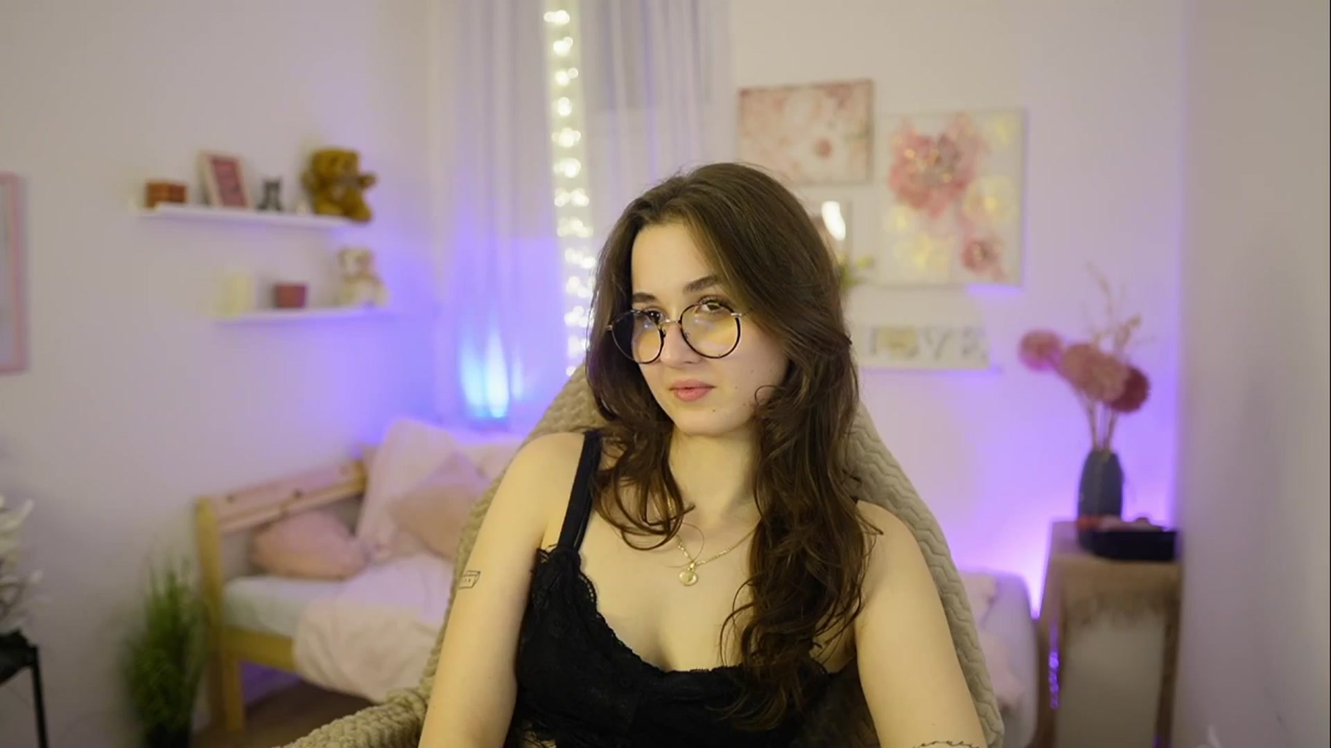 Gallery image thumbnail from Anita_Grey_'s myfreecams stream on, 02/25/2026, 23:34 image 18 of 20