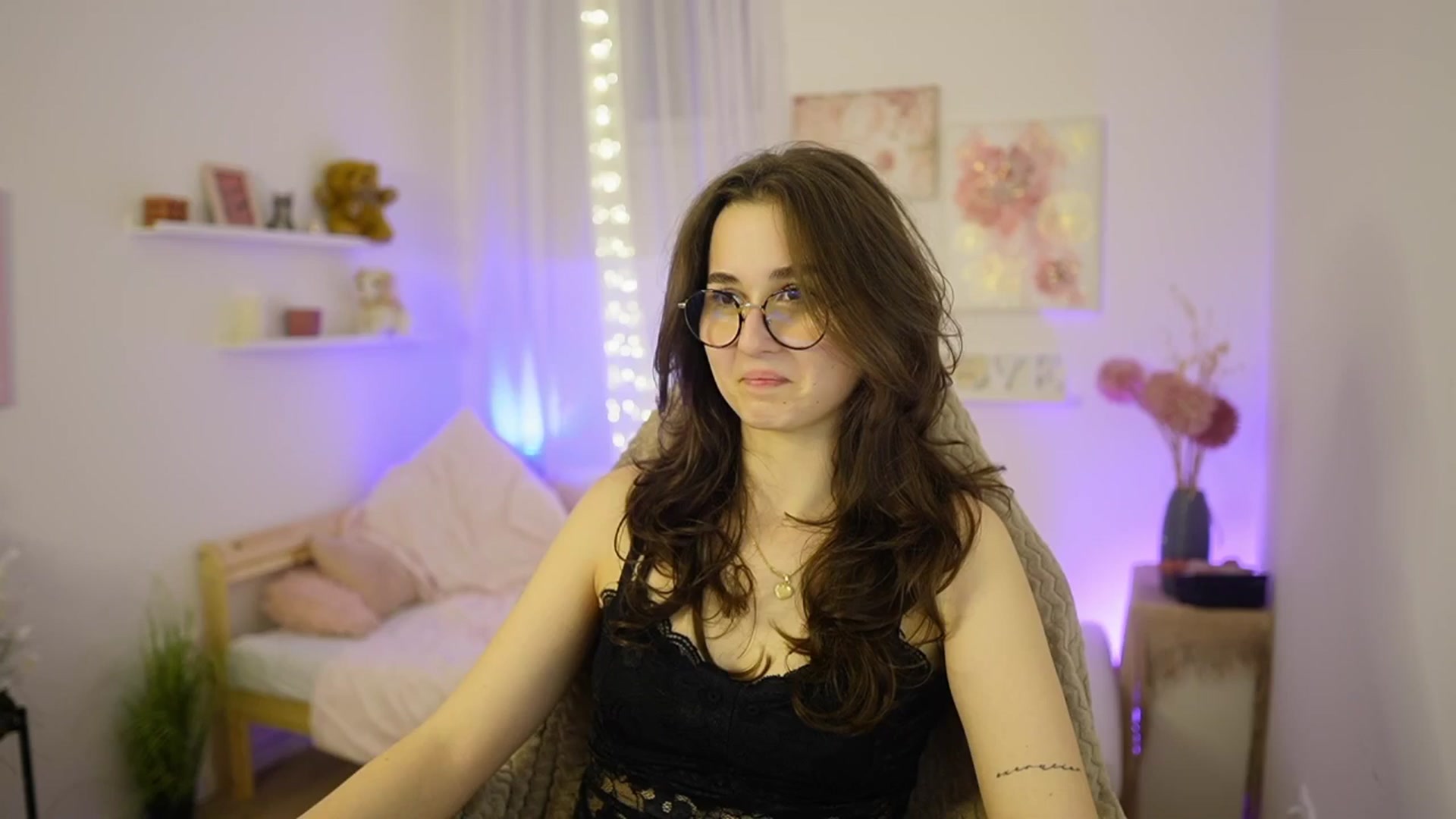 Gallery image thumbnail from Anita_Grey_'s myfreecams stream on, 02/26/2026, 24:24 image 6 of 20