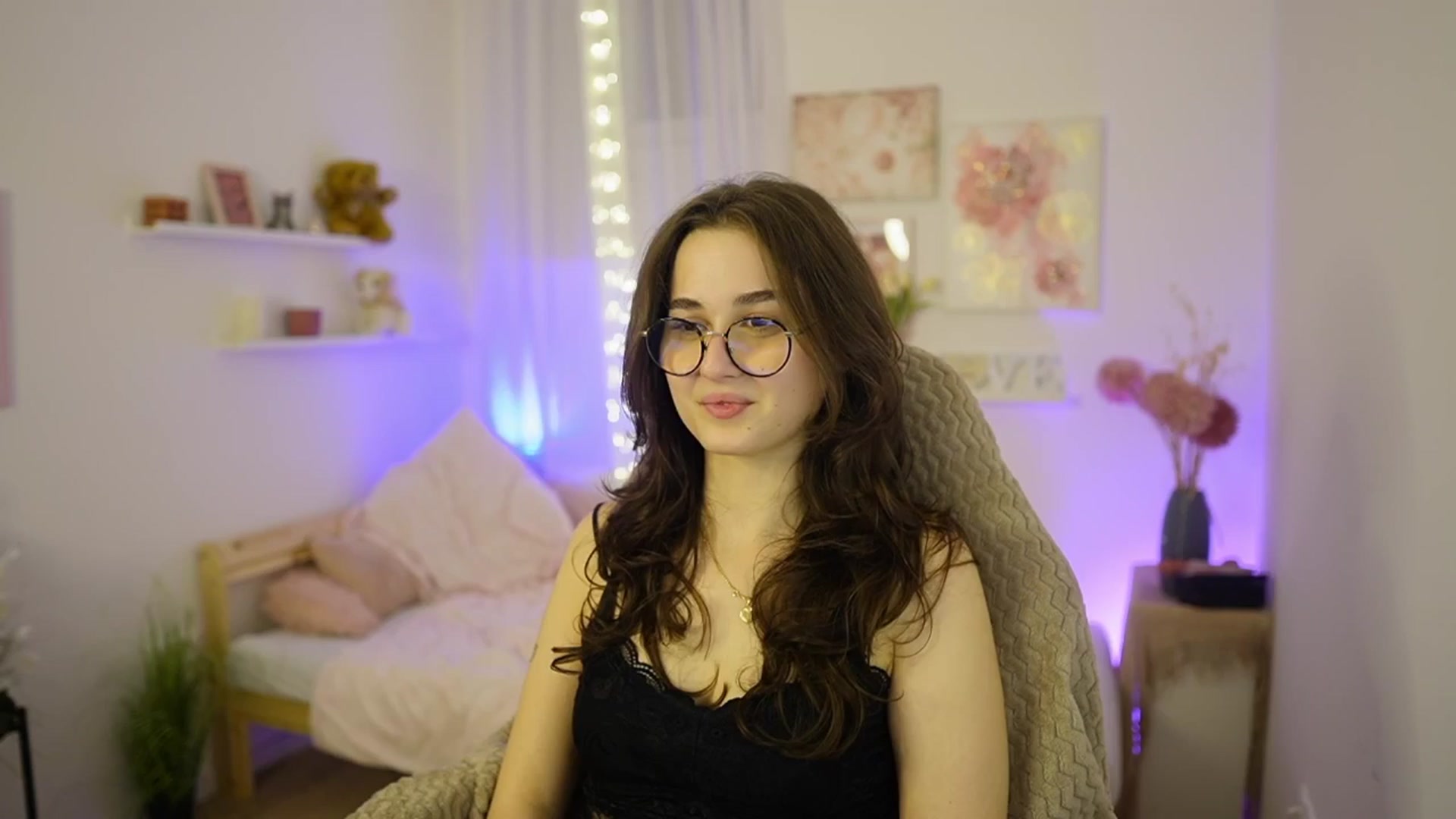 Gallery image thumbnail from Anita_Grey_'s myfreecams stream on, 02/26/2026, 24:24 image 15 of 20