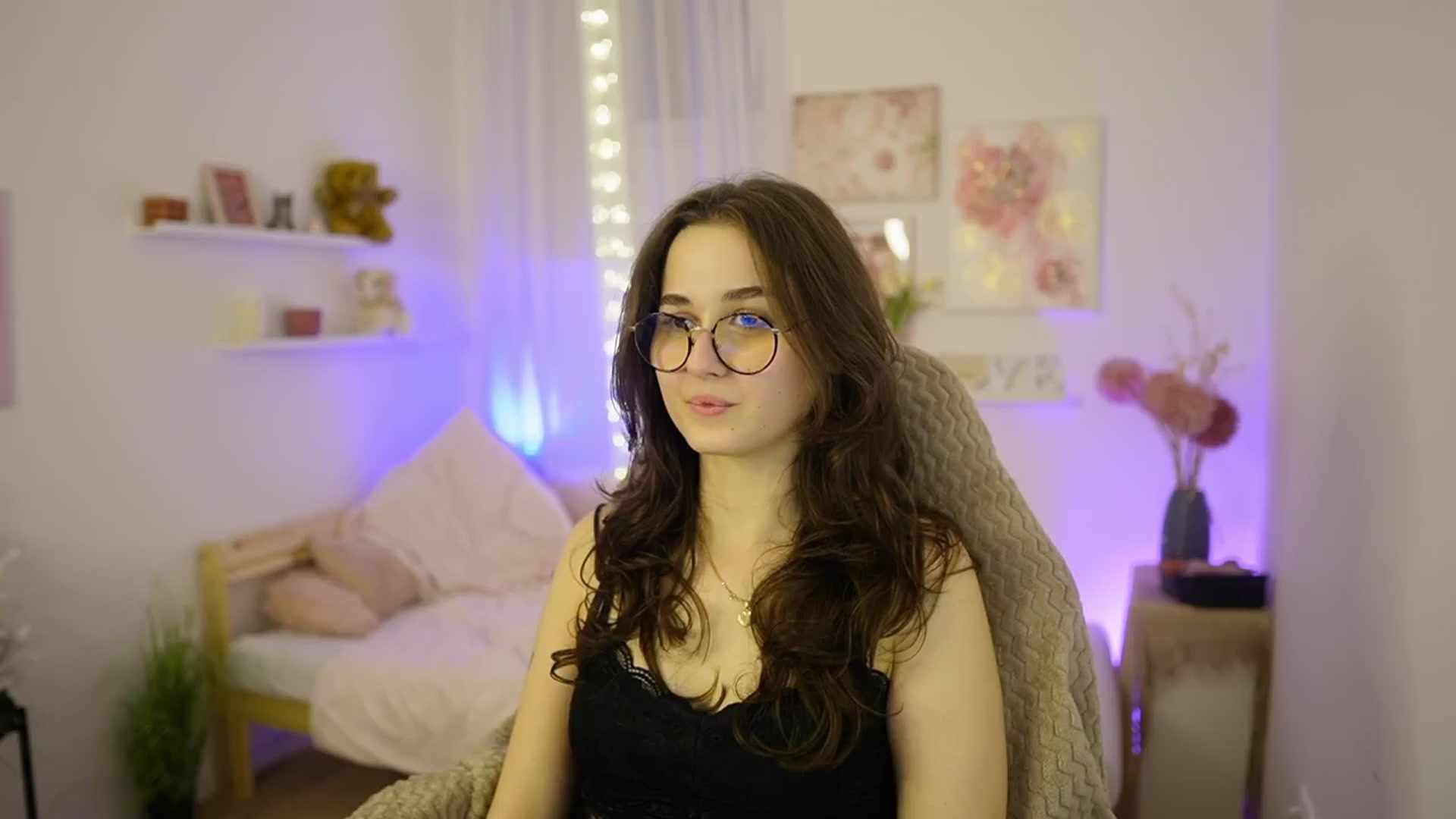 Gallery image thumbnail from Anita_Grey_'s myfreecams stream on, 02/26/2026, 24:24 image 14 of 20