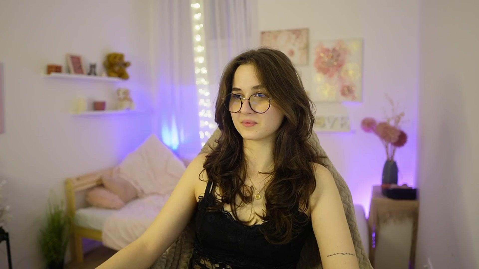 Gallery image thumbnail from Anita_Grey_'s myfreecams stream on, 02/26/2026, 24:24 image 2 of 20