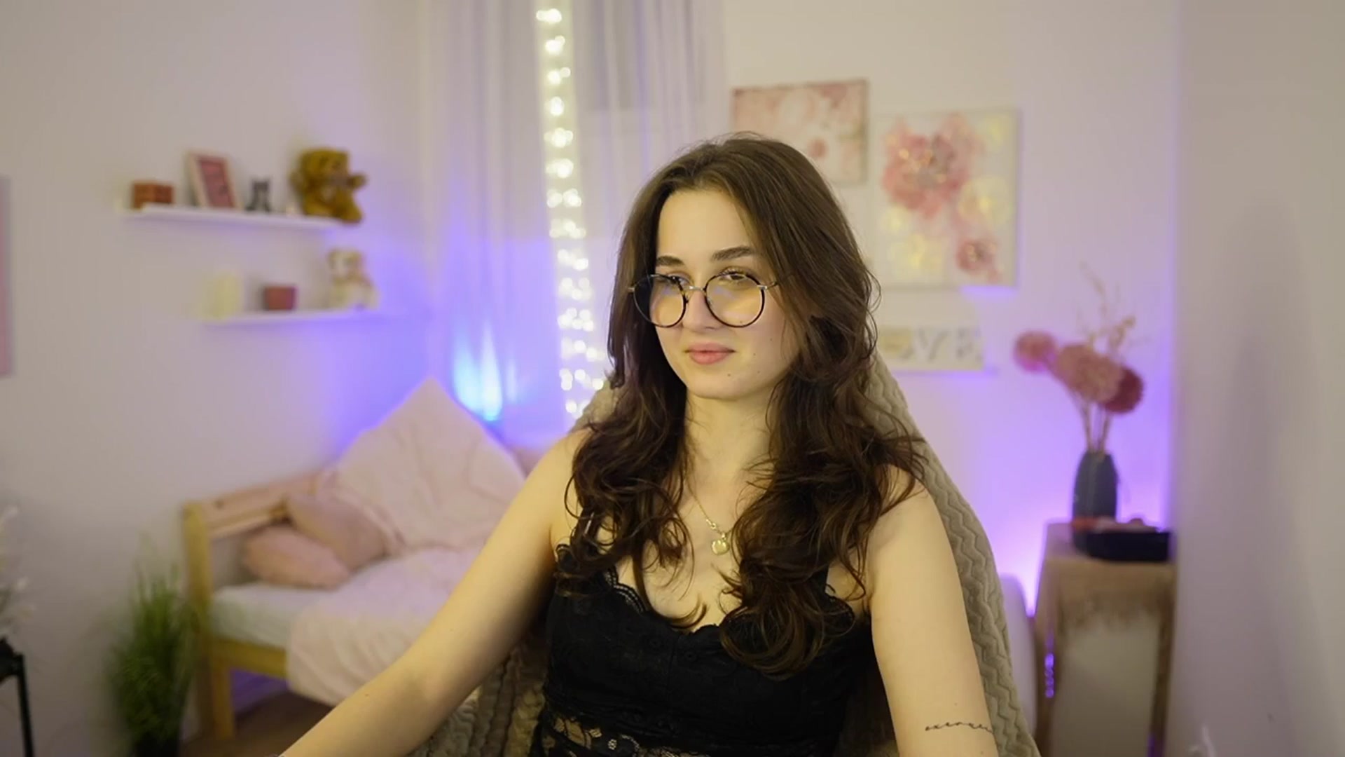 Gallery image thumbnail from Anita_Grey_'s myfreecams stream on, 02/26/2026, 24:24 image 10 of 20