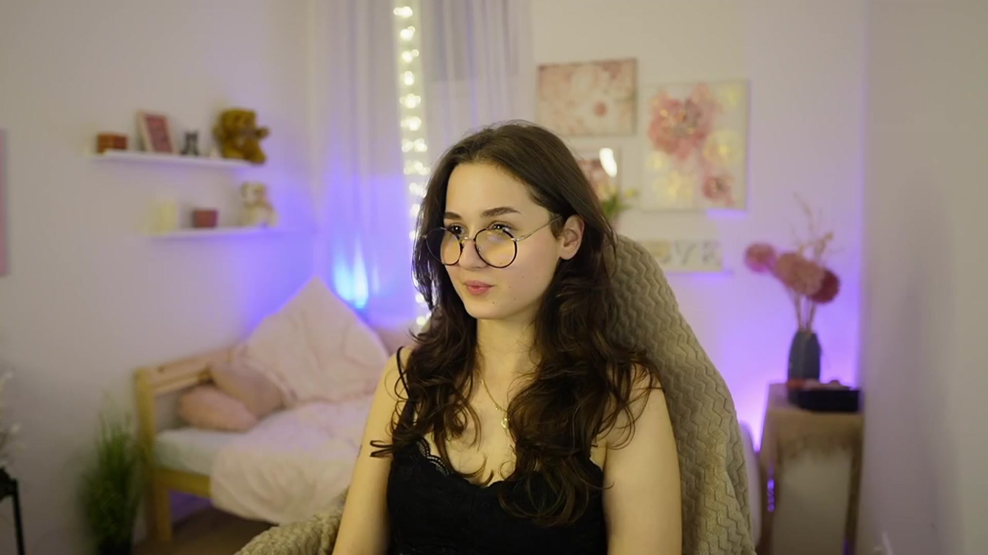 Gallery image thumbnail from Anita_Grey_'s myfreecams stream on, 02/26/2026, 24:24 image 16 of 20