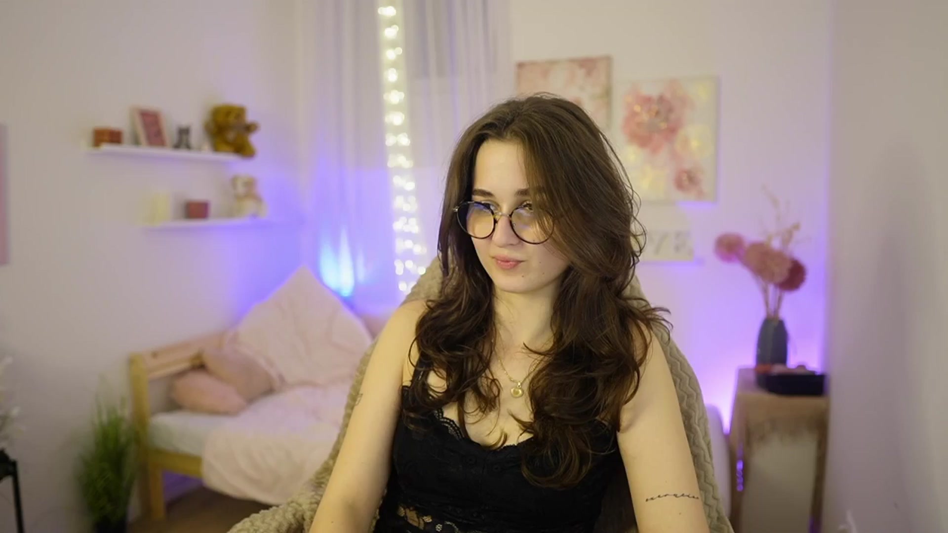 Gallery image thumbnail from Anita_Grey_'s myfreecams stream on, 02/26/2026, 24:24 image 7 of 20