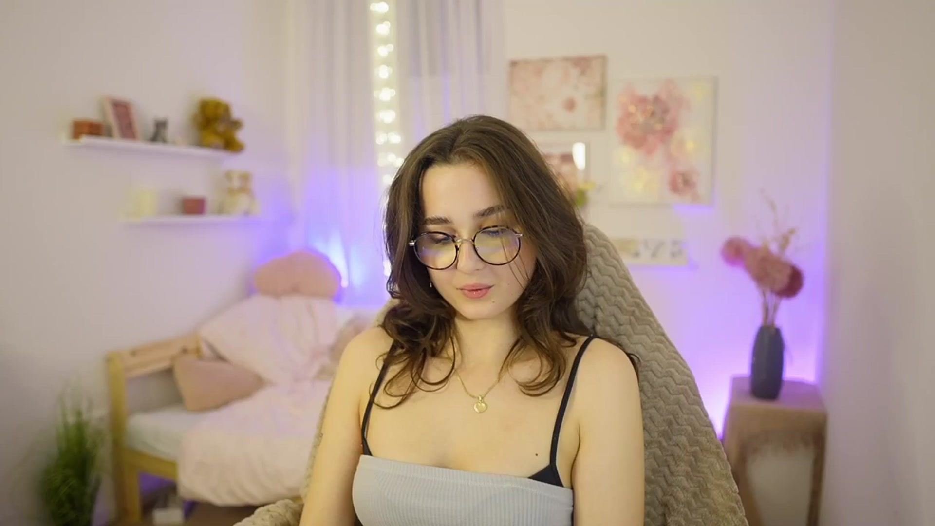 Gallery image thumbnail from Anita_Grey_'s myfreecams stream on, 02/26/2026, 22:23 image 15 of 20