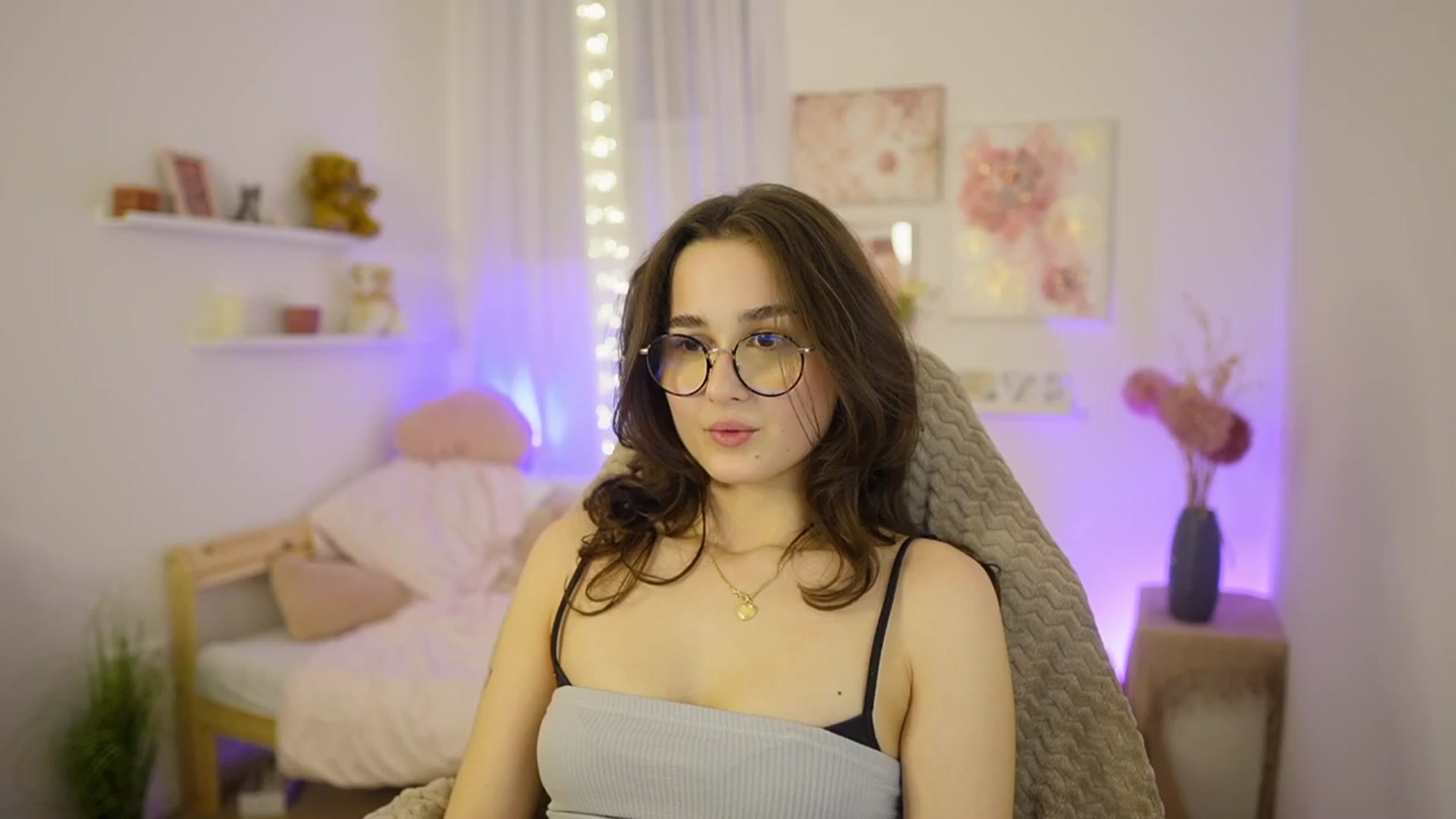 Gallery image thumbnail from Anita_Grey_'s myfreecams stream on, 02/26/2026, 22:23 image 17 of 20