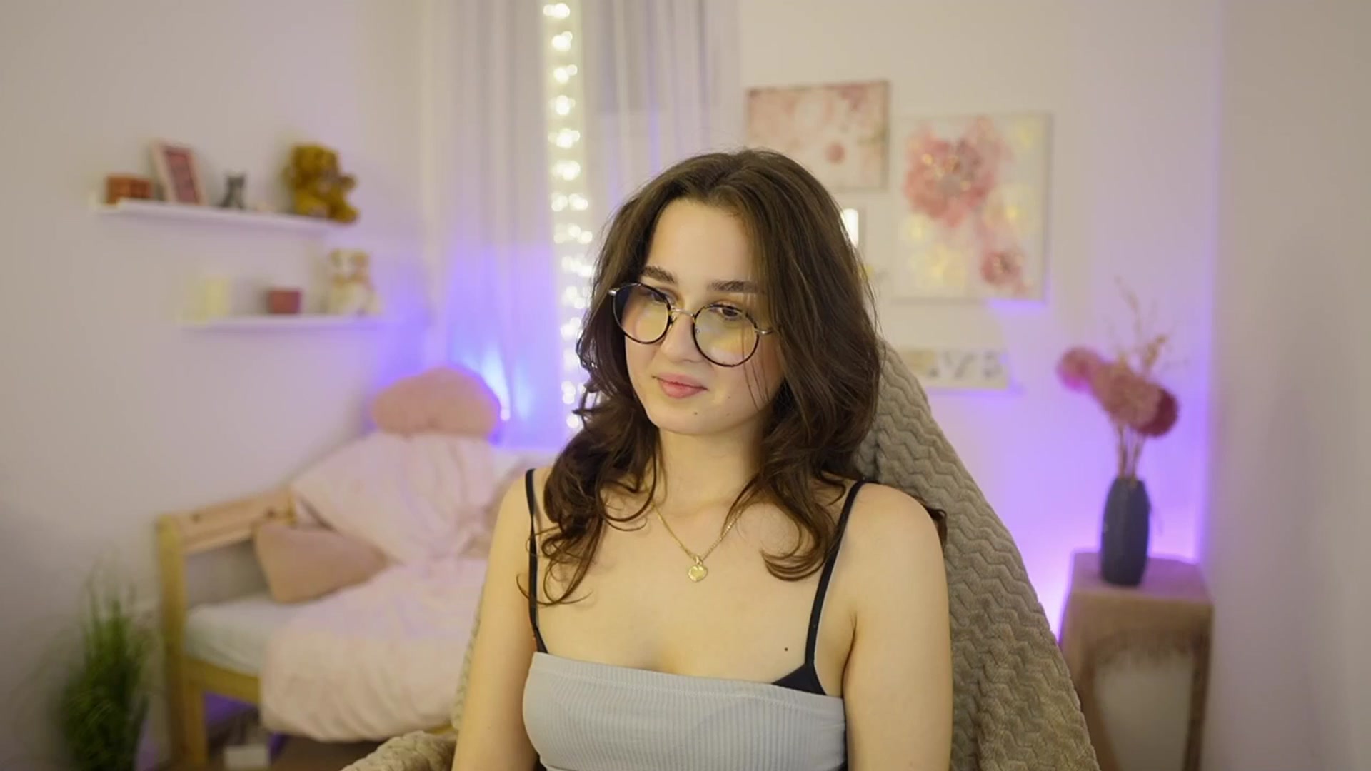 Gallery image thumbnail from Anita_Grey_'s myfreecams stream on, 02/26/2026, 22:23 image 13 of 20