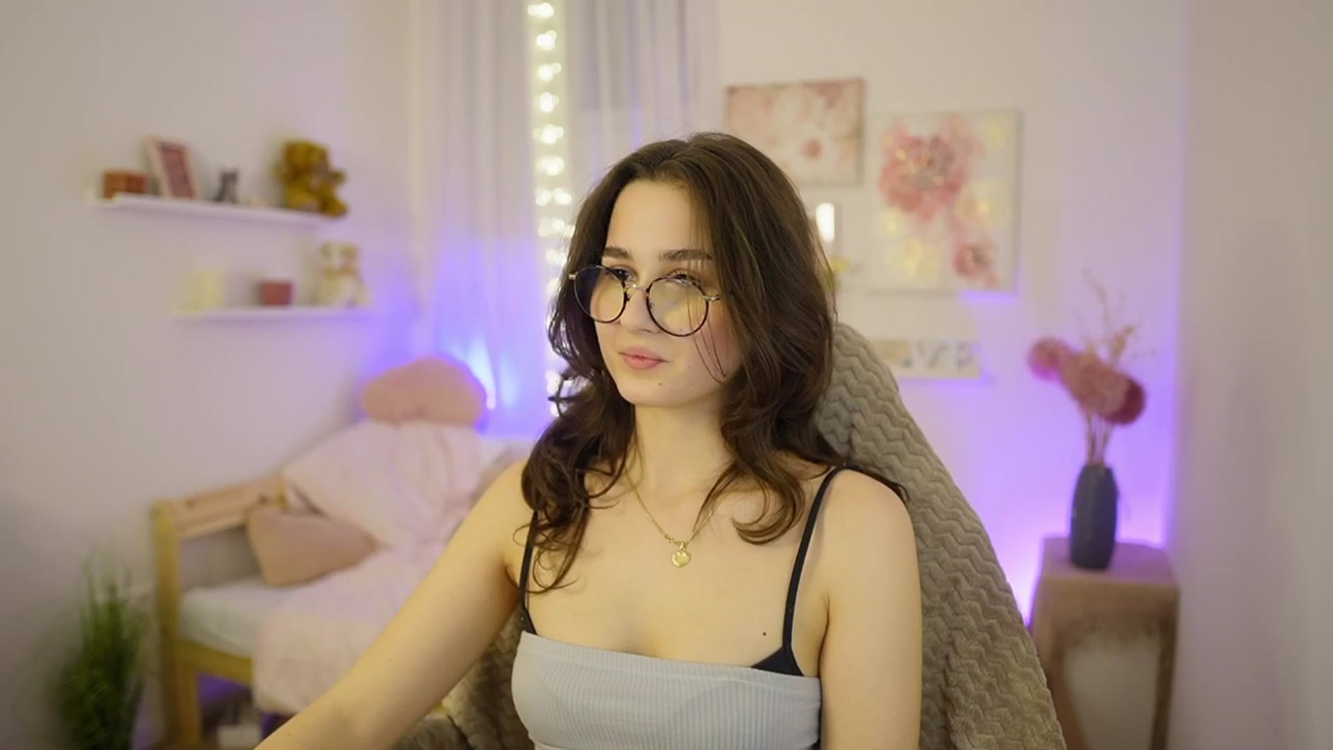 Gallery image thumbnail from Anita_Grey_'s myfreecams stream on, 02/26/2026, 22:23 image 6 of 20
