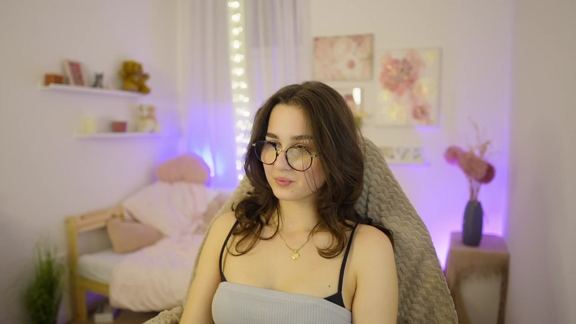 Gallery image thumbnail from Anita_Grey_'s myfreecams stream on, 02/26/2026, 22:23 image 18 of 20