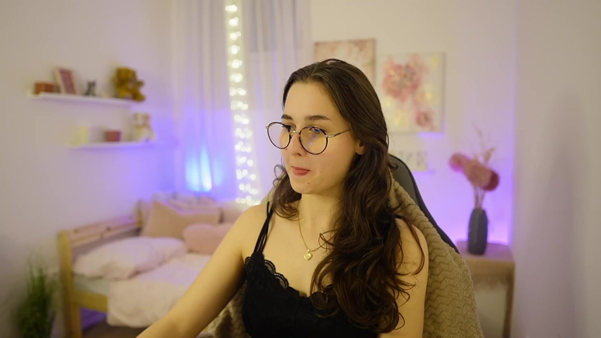 Gallery image thumbnail from Anita_Grey_'s myfreecams stream on, 02/28/2026, 21:08 image 14 of 20