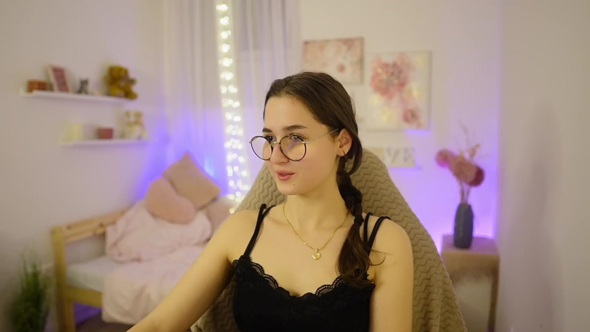 Gallery image thumbnail from Anita_Grey_'s myfreecams stream on, 02/28/2026, 21:38 image 19 of 20