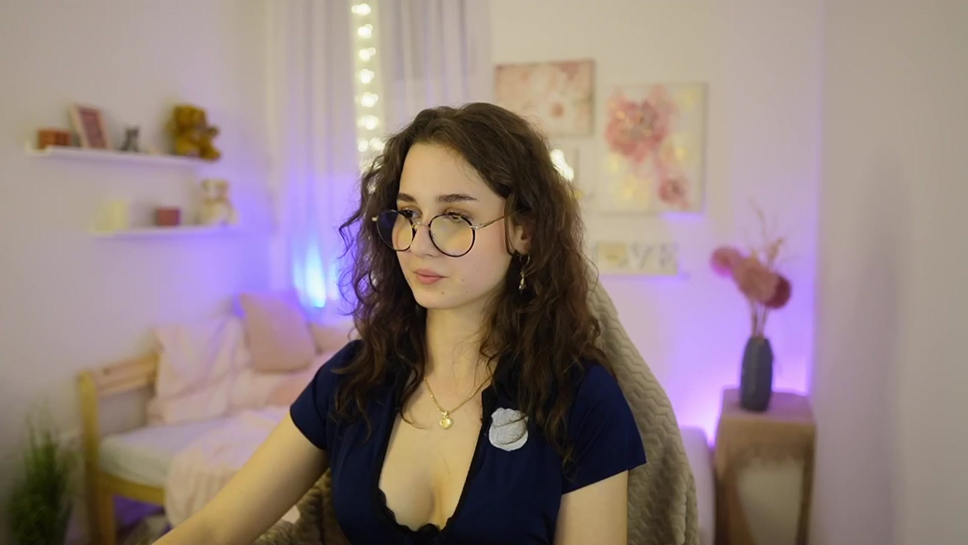 Gallery image thumbnail from Anita_Grey_'s myfreecams stream on, 03/02/2026, 24:16 image 11 of 20