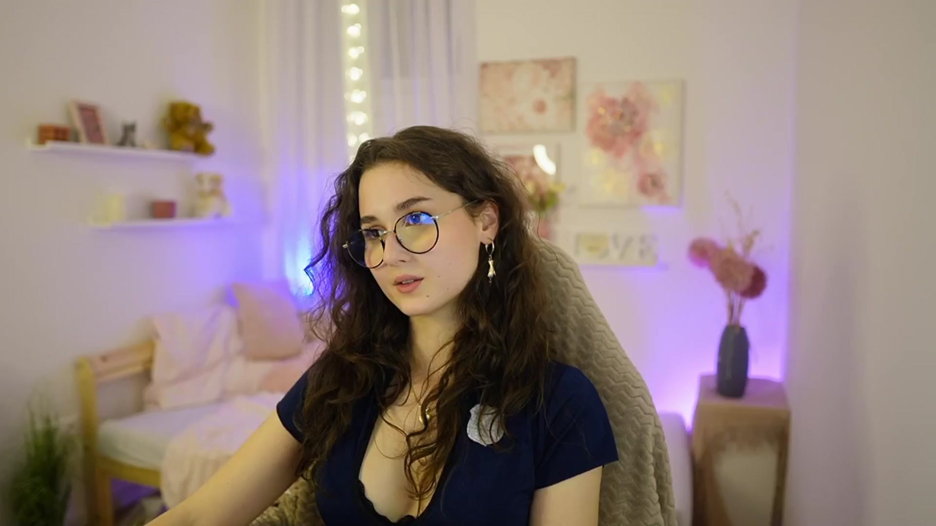 Gallery image thumbnail from Anita_Grey_'s myfreecams stream on, 03/02/2026, 24:16 image 3 of 20