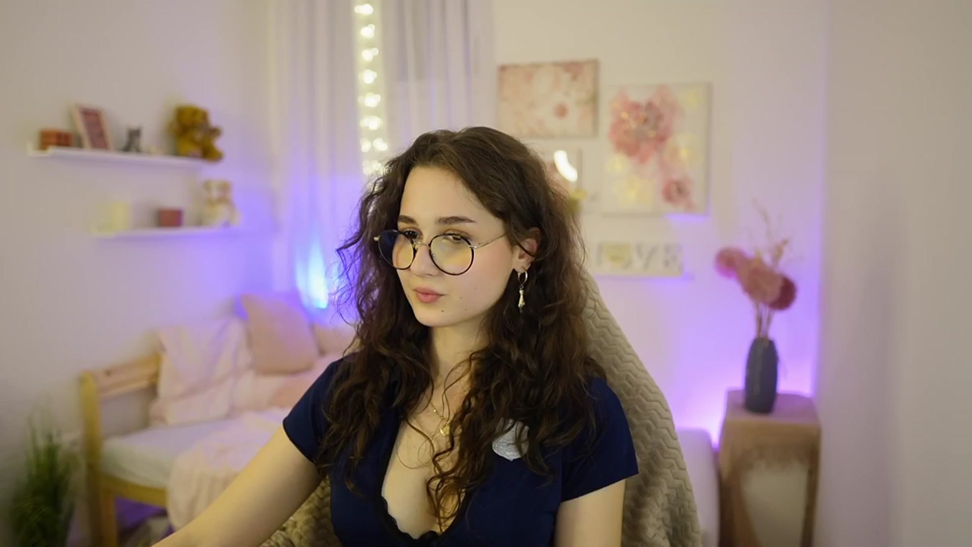 Gallery image thumbnail from Anita_Grey_'s myfreecams stream on, 03/02/2026, 24:16 image 6 of 20