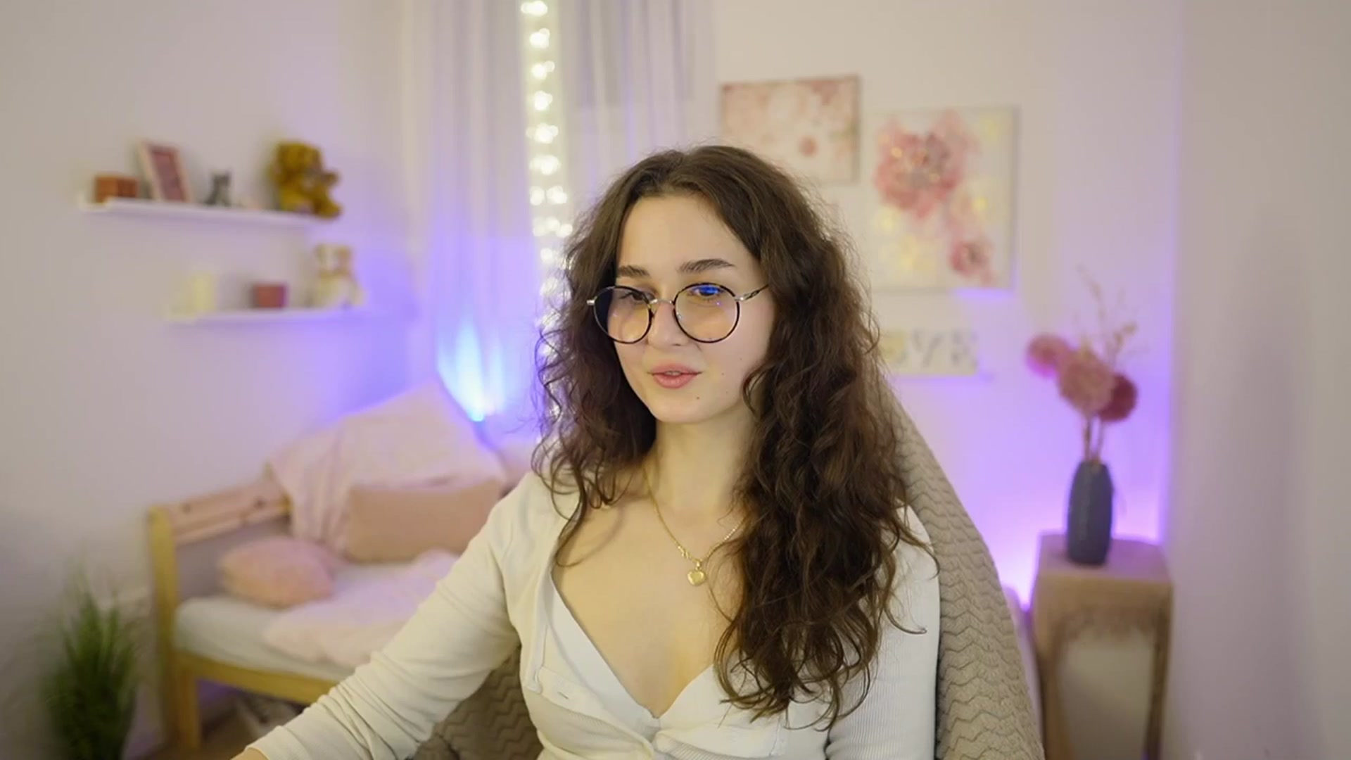 Gallery image thumbnail from Anita_Grey_'s myfreecams stream on, 03/03/2026, 21:39 image 14 of 20