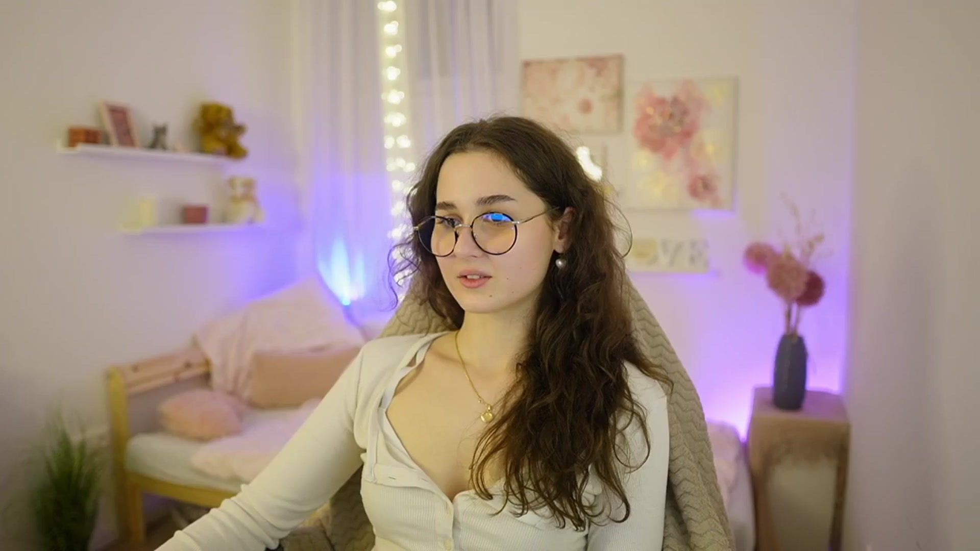 Gallery image thumbnail from Anita_Grey_'s myfreecams stream on, 03/03/2026, 21:39 image 3 of 20