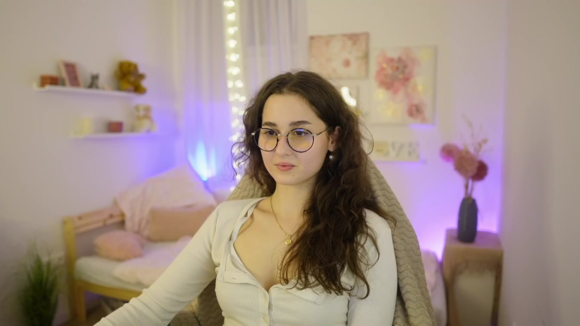 Gallery image thumbnail from Anita_Grey_'s myfreecams stream on, 03/03/2026, 21:39 image 4 of 20