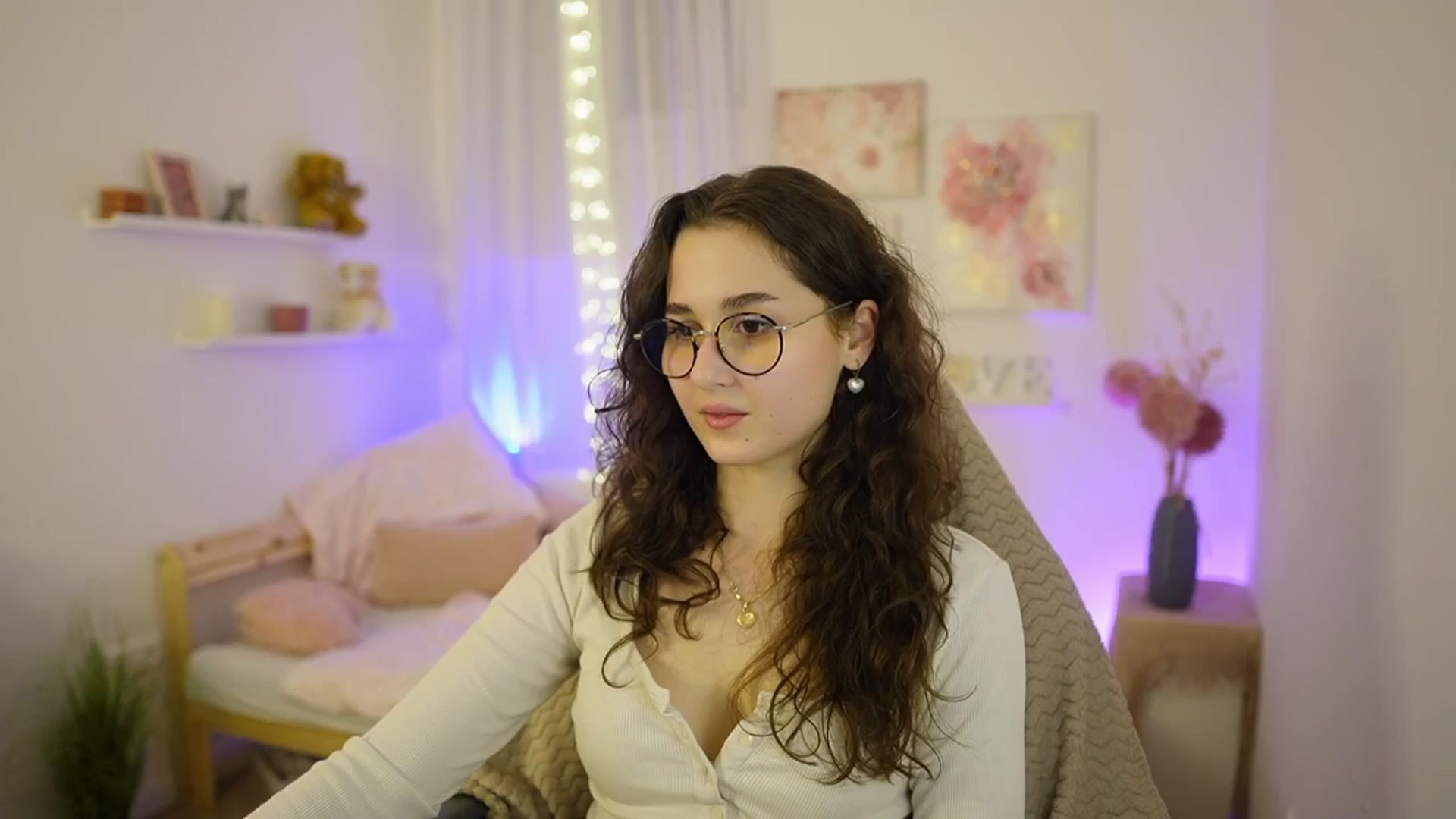 Gallery image thumbnail from Anita_Grey_'s myfreecams stream on, 03/04/2026, 24:03 image 6 of 20
