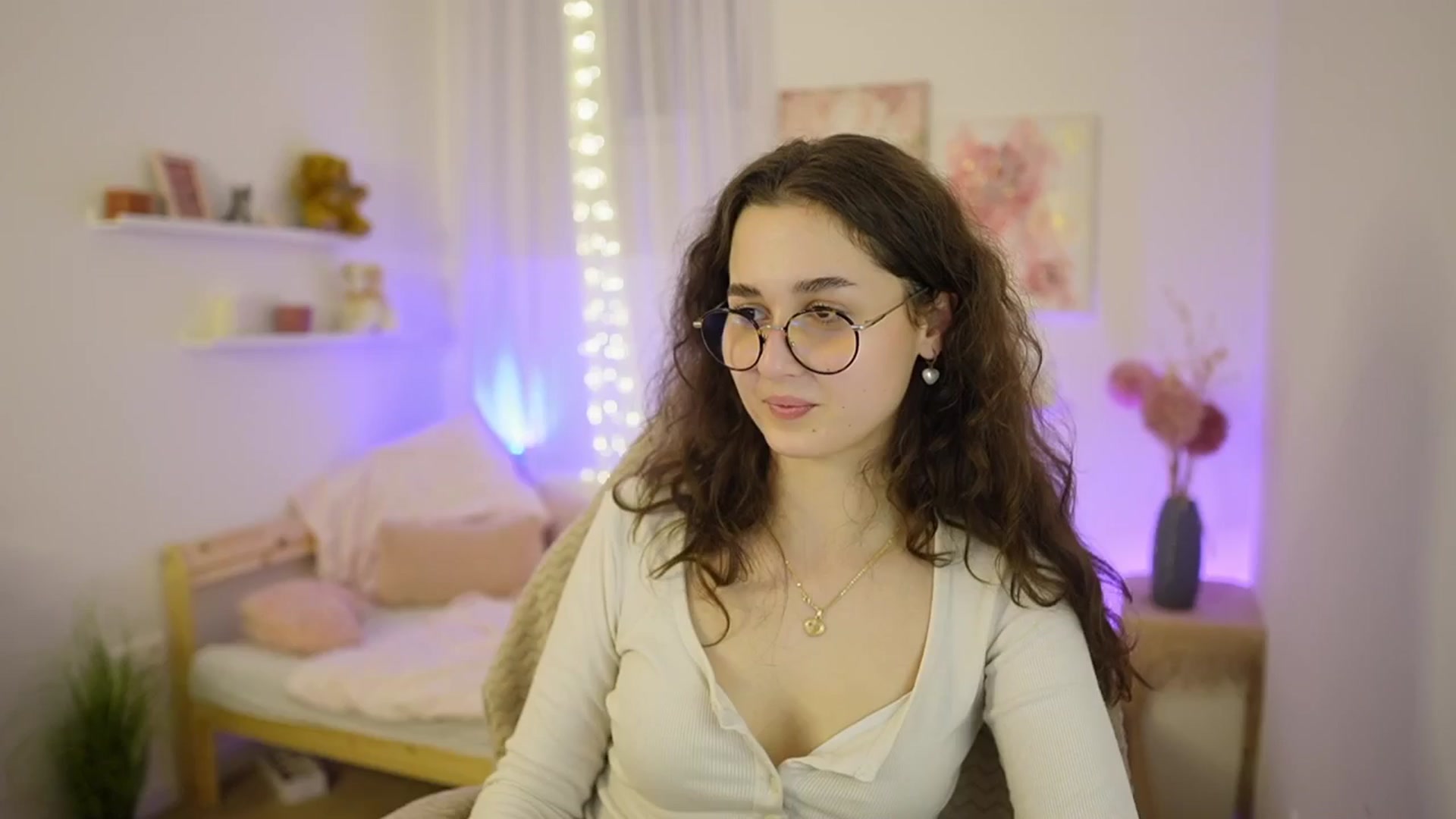 Gallery image thumbnail from Anita_Grey_'s myfreecams stream on, 03/04/2026, 24:03 image 19 of 20
