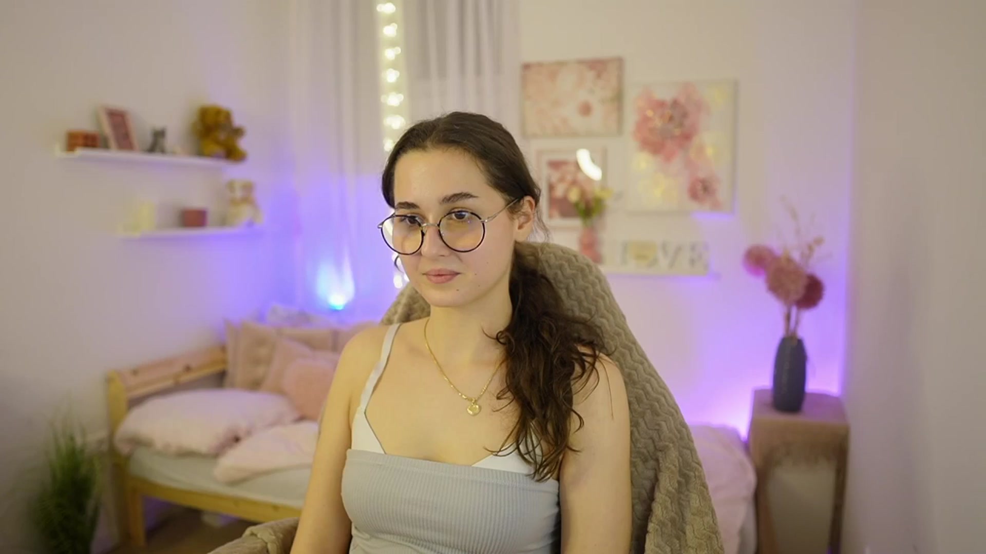 Gallery image thumbnail from Anita_Grey_'s myfreecams stream on, 03/05/2026, 24:07 image 5 of 20