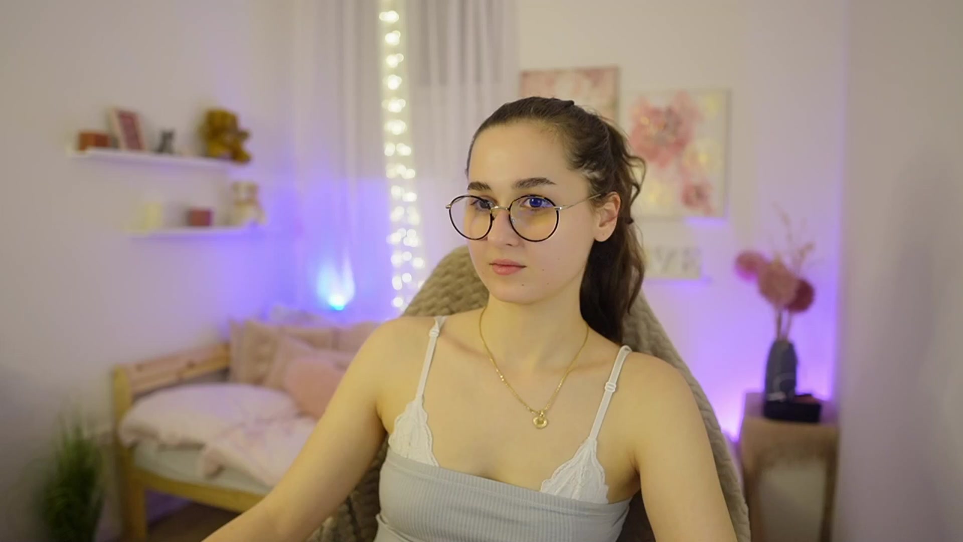 Gallery image thumbnail from Anita_Grey_'s myfreecams stream on, 03/05/2026, 21:16 image 13 of 20