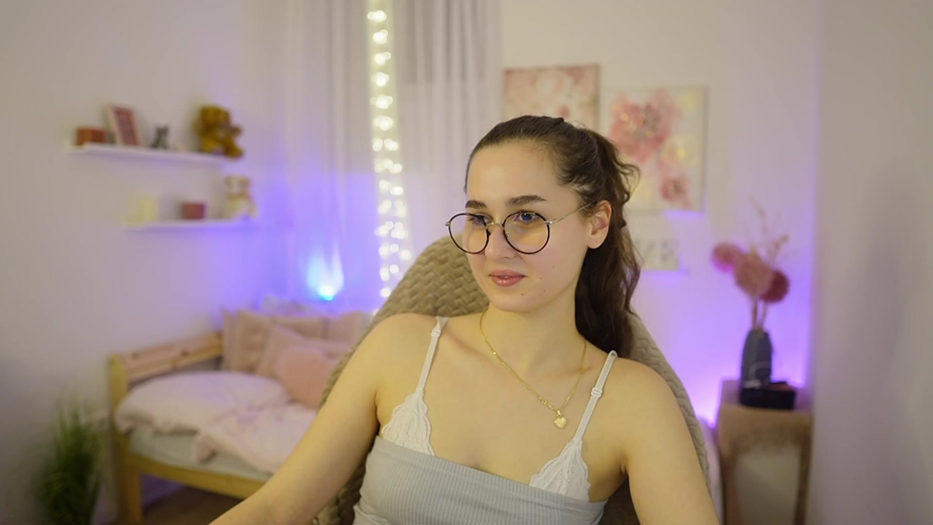 Gallery image thumbnail from Anita_Grey_'s myfreecams stream on, 03/05/2026, 21:16 image 9 of 20