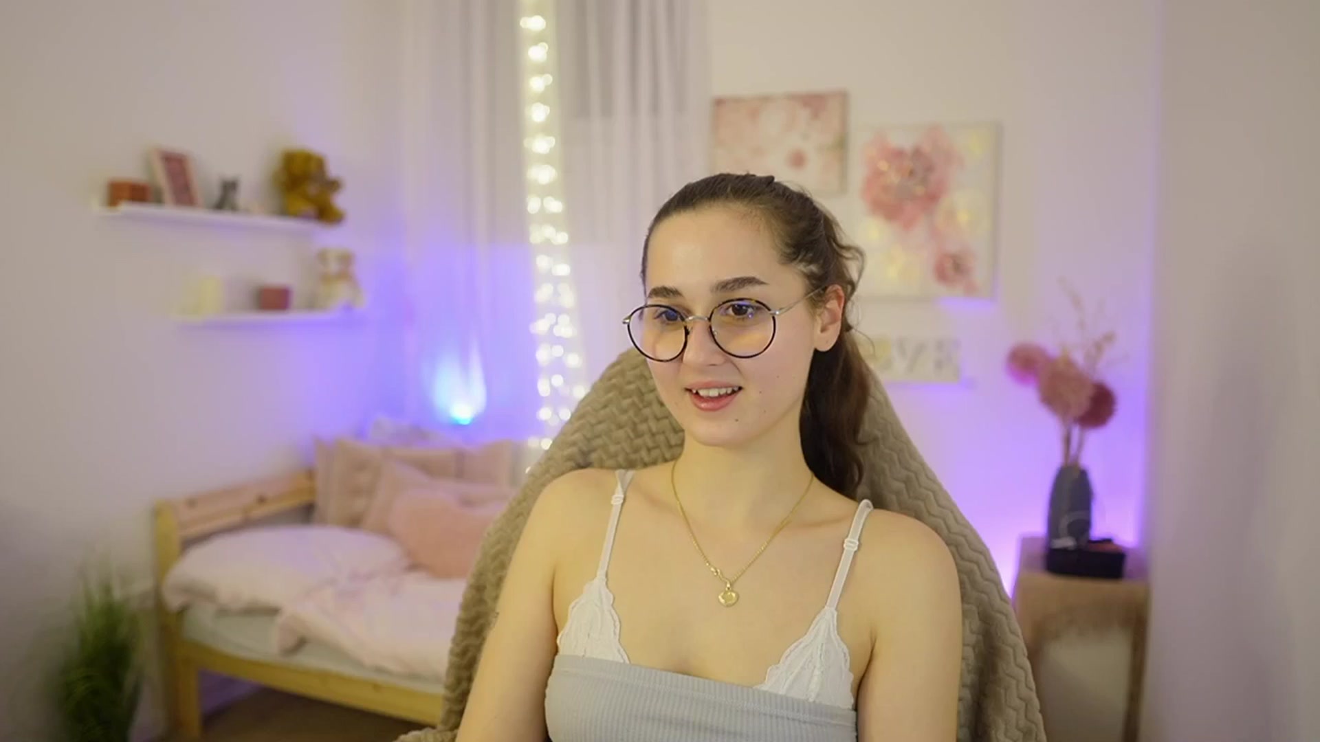 Gallery image thumbnail from Anita_Grey_'s myfreecams stream on, 03/05/2026, 21:16 image 19 of 20