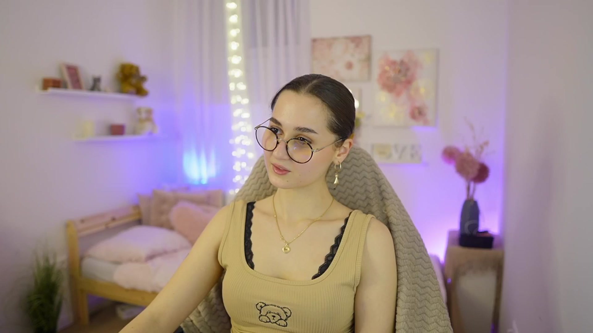 Gallery image thumbnail from Anita_Grey_'s myfreecams stream on, 03/07/2026, 20:49 image 8 of 20