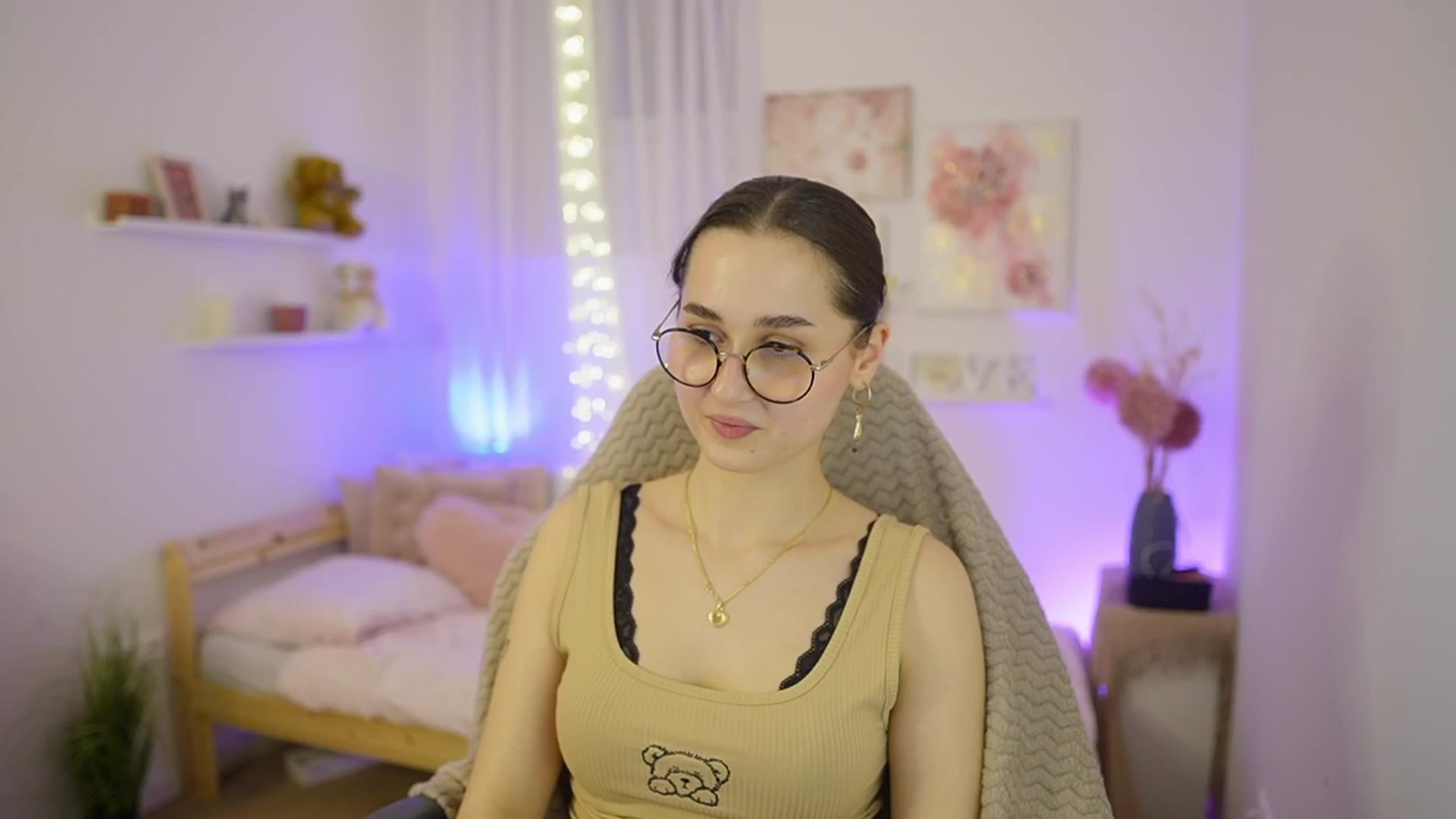 Gallery image thumbnail from Anita_Grey_'s myfreecams stream on, 03/07/2026, 20:49 image 5 of 20